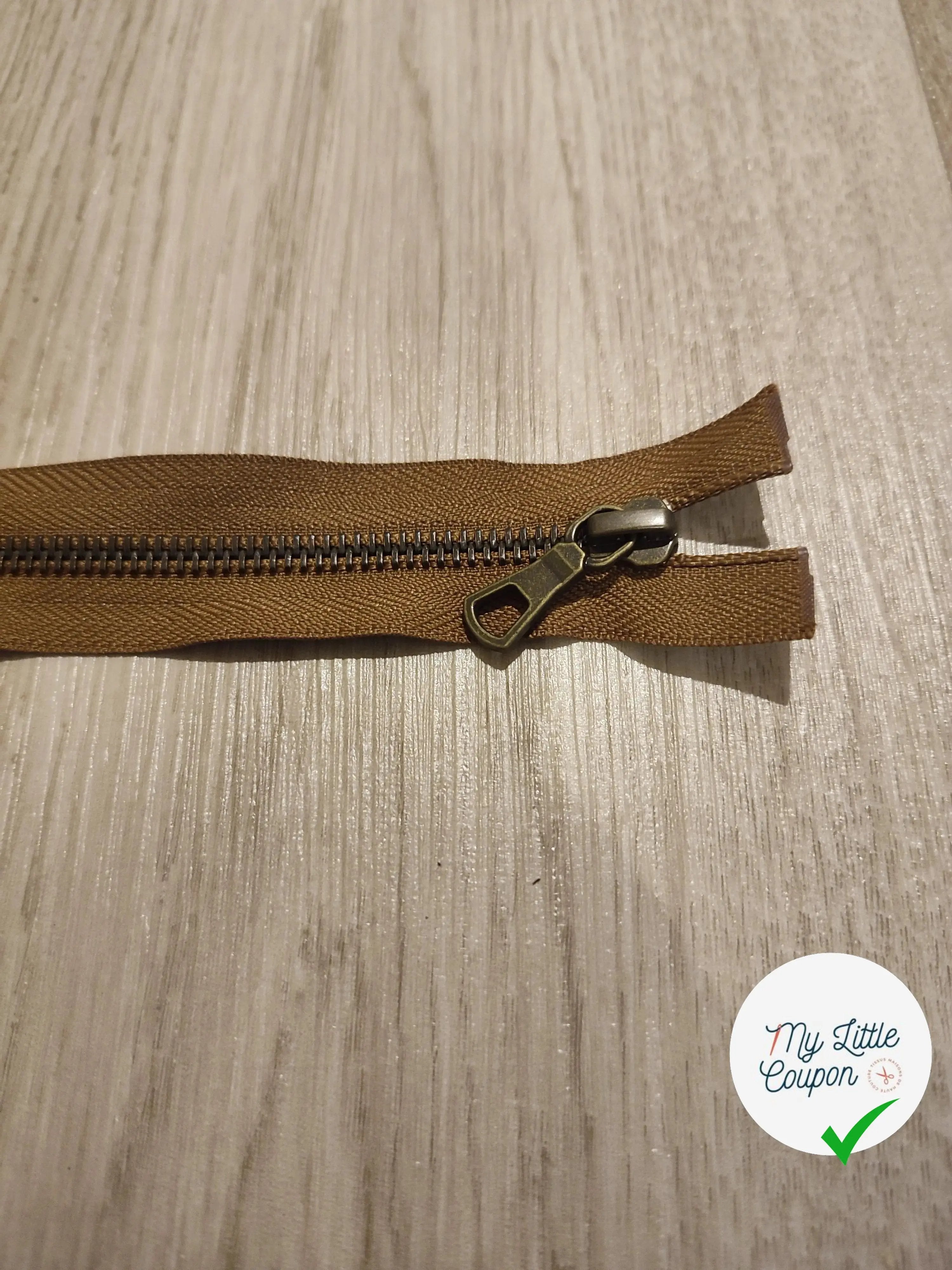 FERMETURE RIRI METAL SÉPARABLE 65CM MARRON - My Little Coupon
