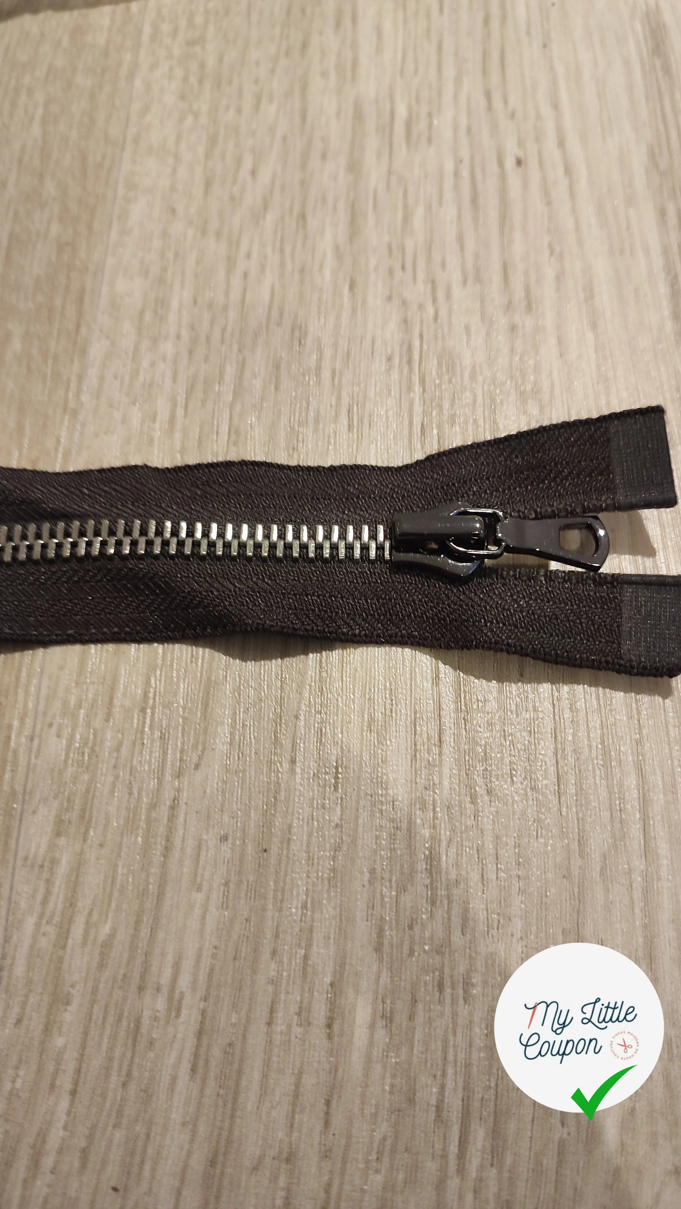 FERMETURE RIRI MÉTAL SÉPARABLE 60CM MARRON FONCÉ - My Little Coupon