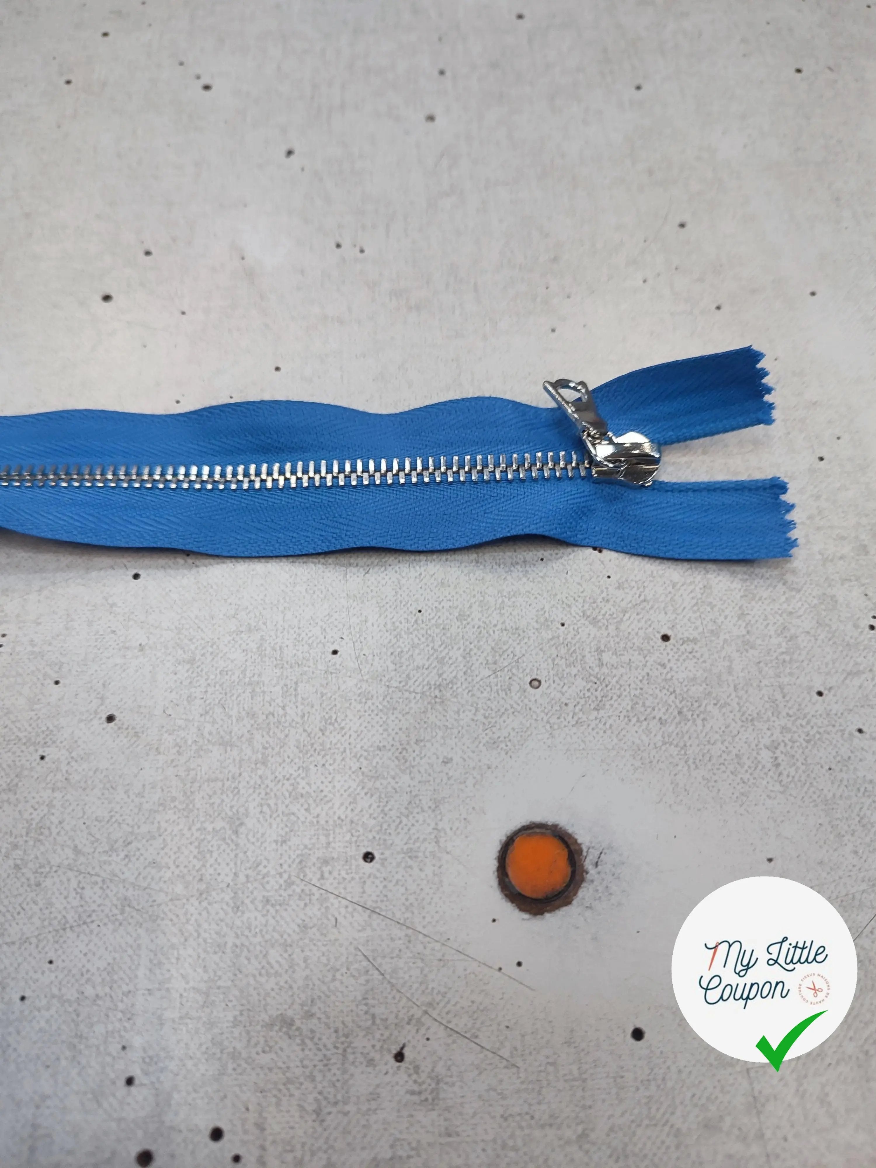 FERMETURE RIRI METAL NON SÉPARABLE 15CM BLEU CIEL M6 - My Little Coupon