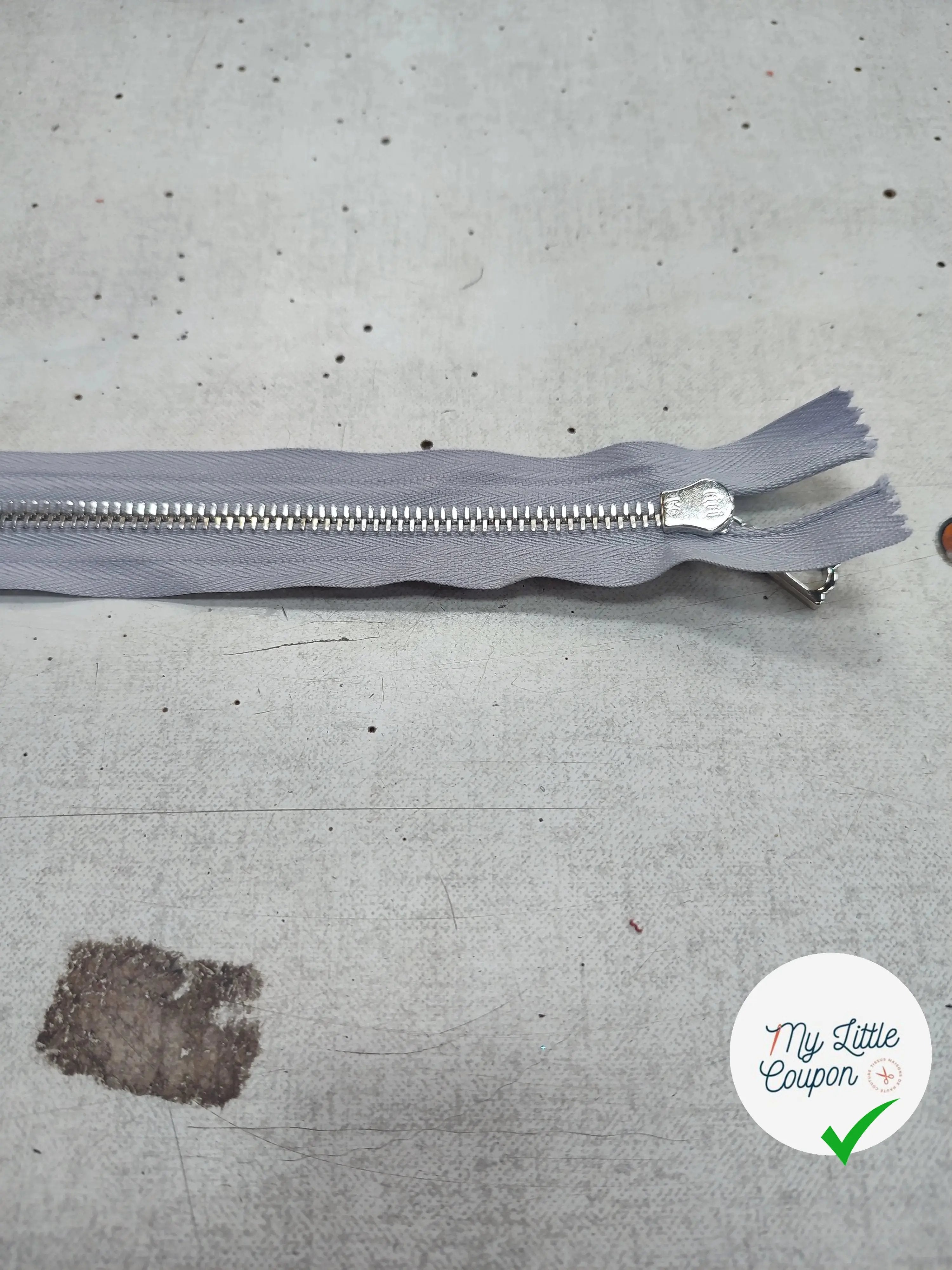 FERMETURE RIRI METAL SÉPARABLE 70CM GRIS LAVANDE M6 - My Little Coupon