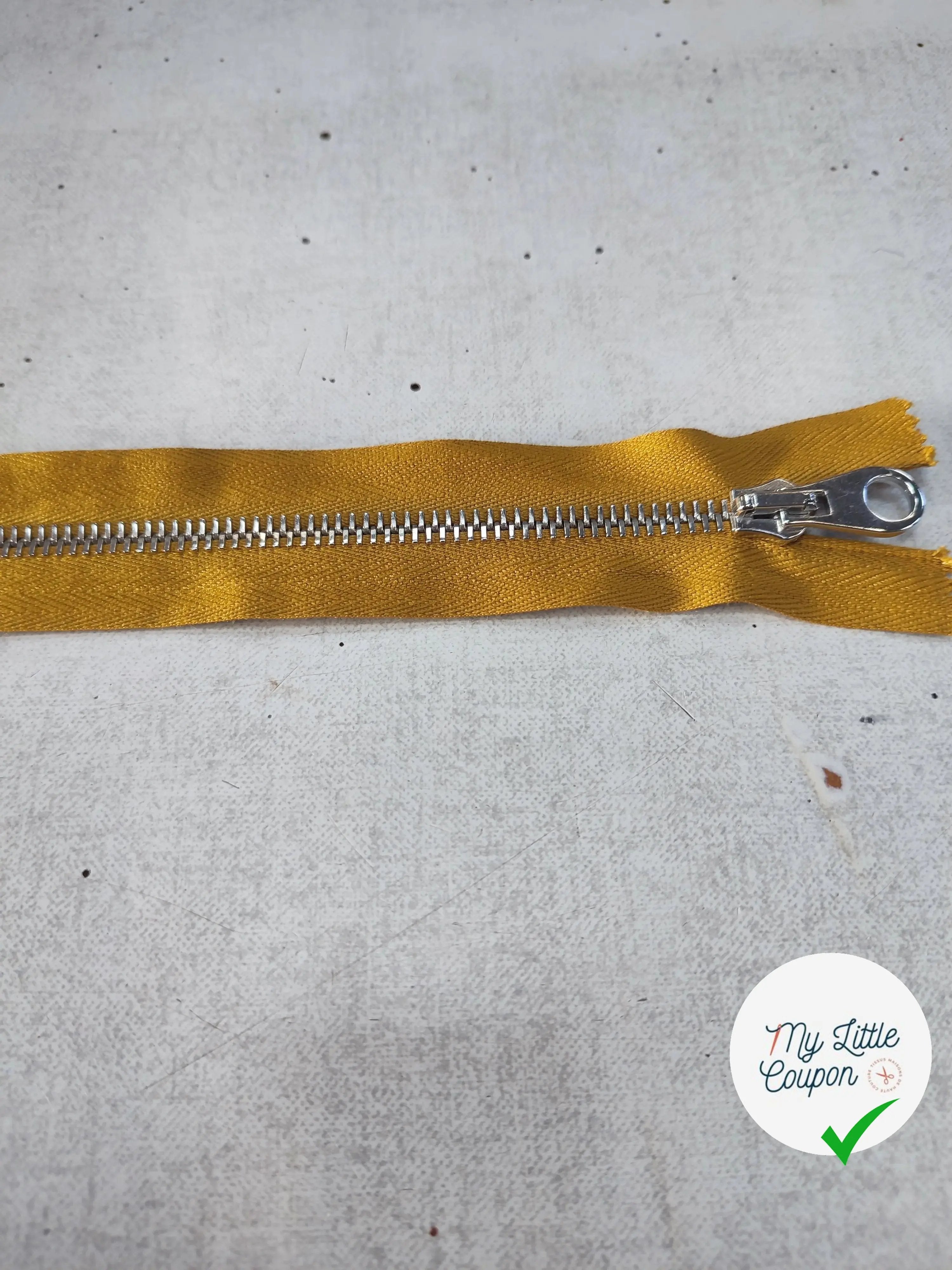 FERMETURE RIRI METAL SÉPARABLE 50CM JAUNE M6 - My Little Coupon