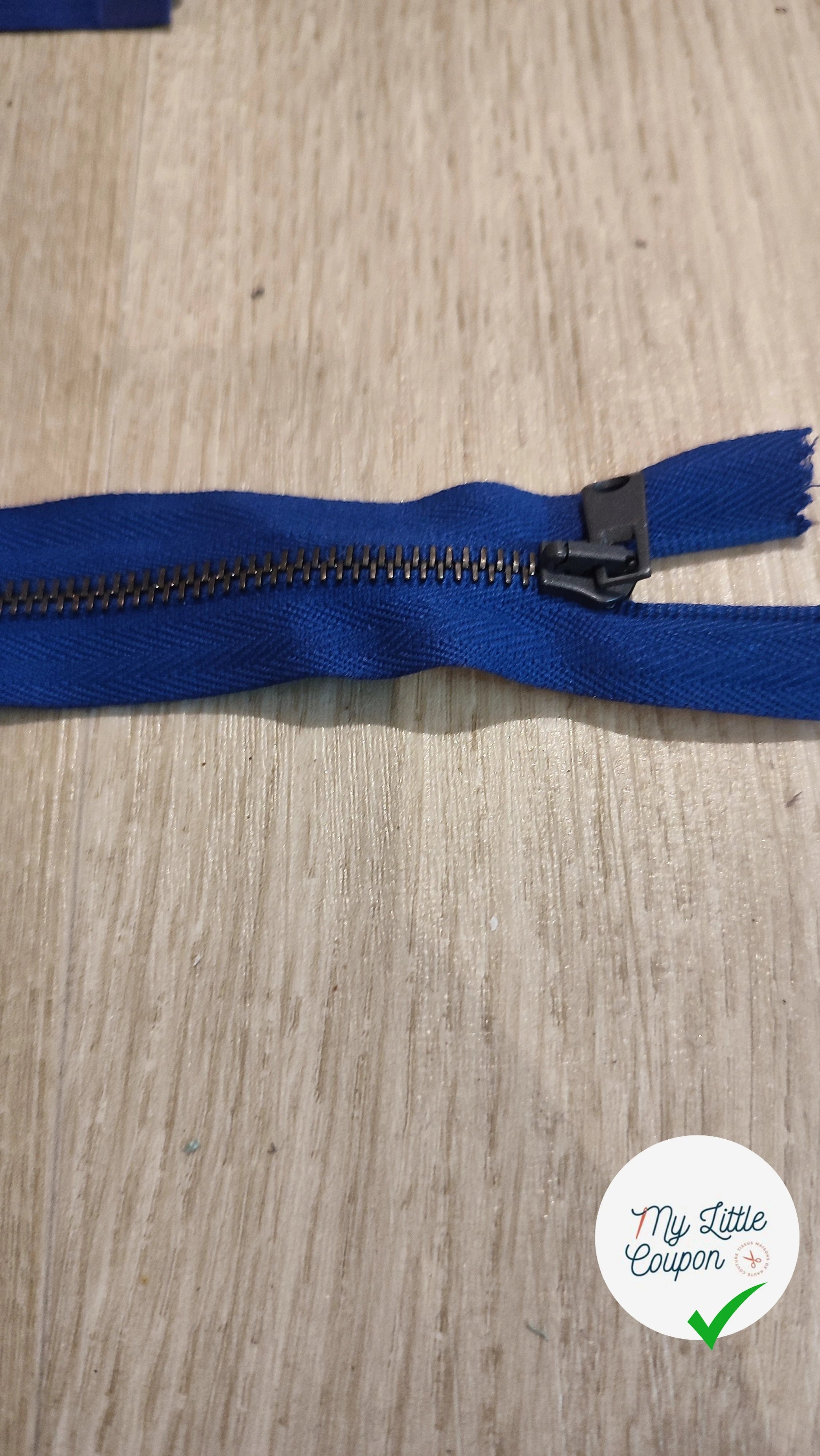 FERMETURE RIRI MÉTAL SÉPARABLE 90CM BLEU FONCÉ M6 - My Little Coupon