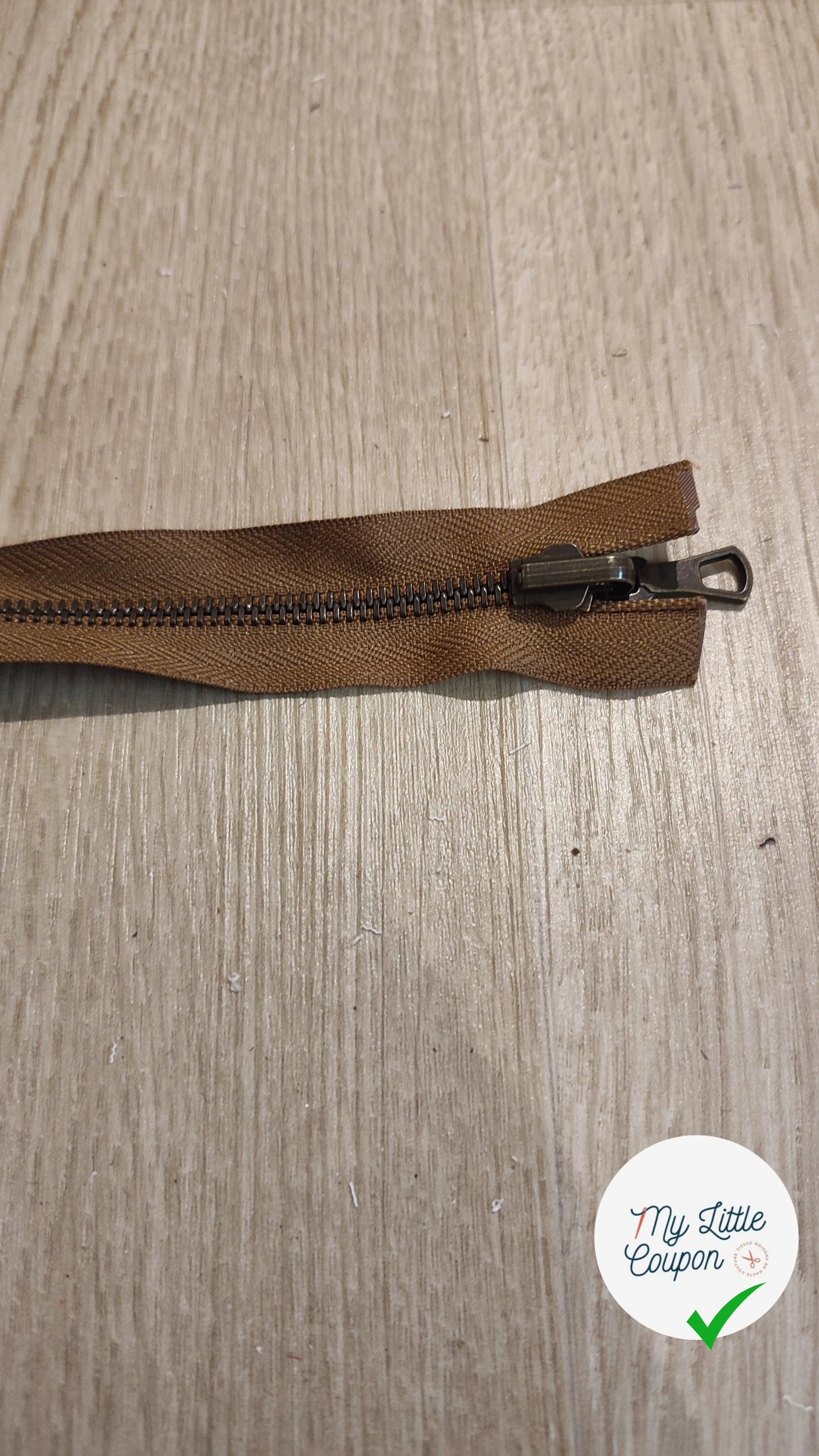 FERMETURE RIRI METAL SÉPARABLE RÉVERSIBLE 60CM MARRON - My Little Coupon
