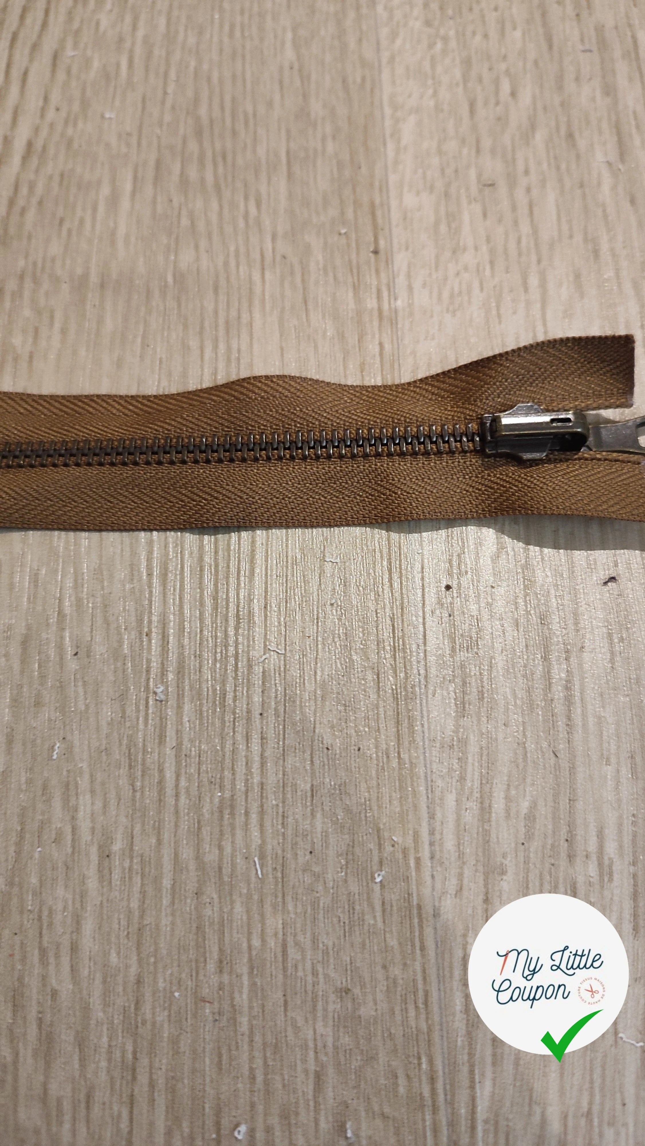 FERMETURE RIRI METAL SÉPARABLE RÉVERSIBLE 60CM MARRON - My Little Coupon