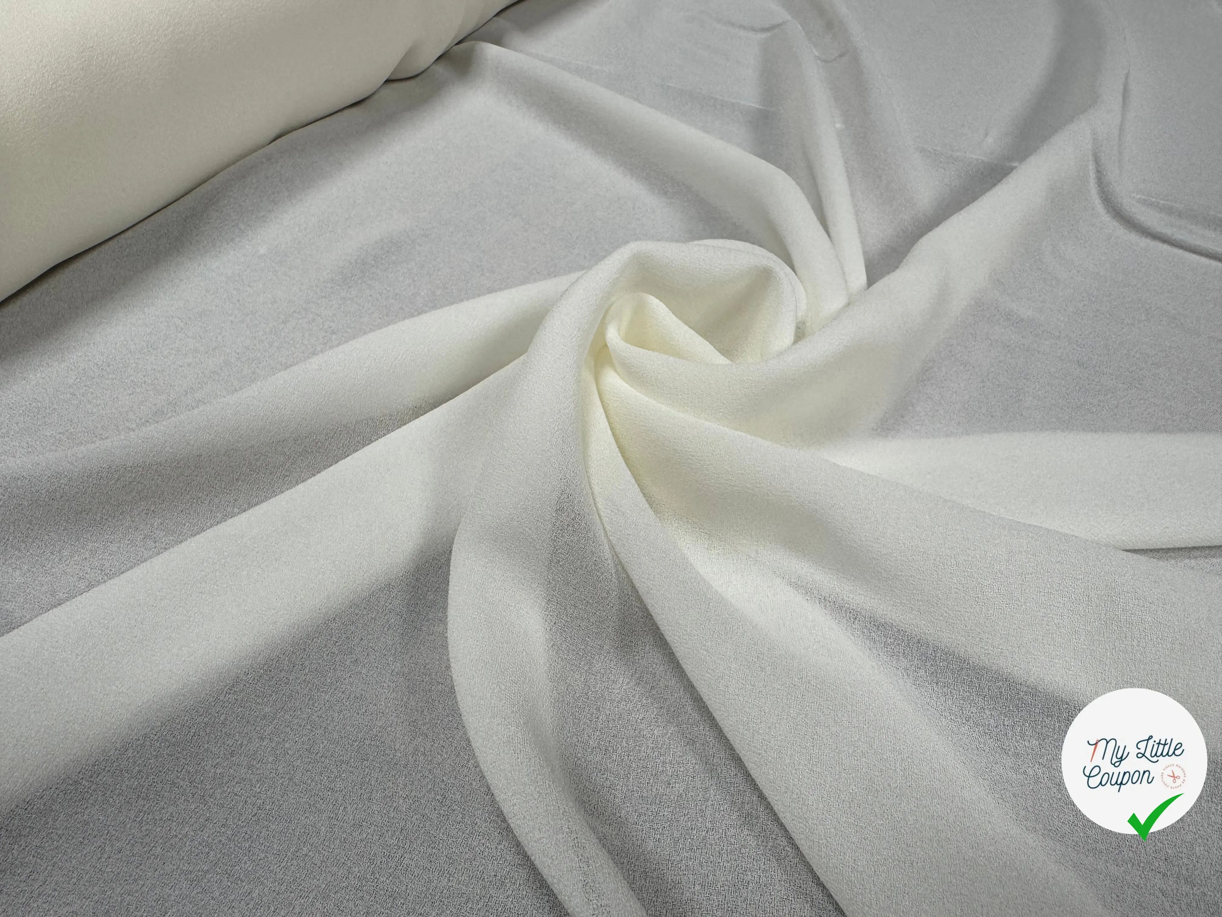 FINE SHEER CRÊPE 100 % VISCOSE , Pristine White - My Little Coupon