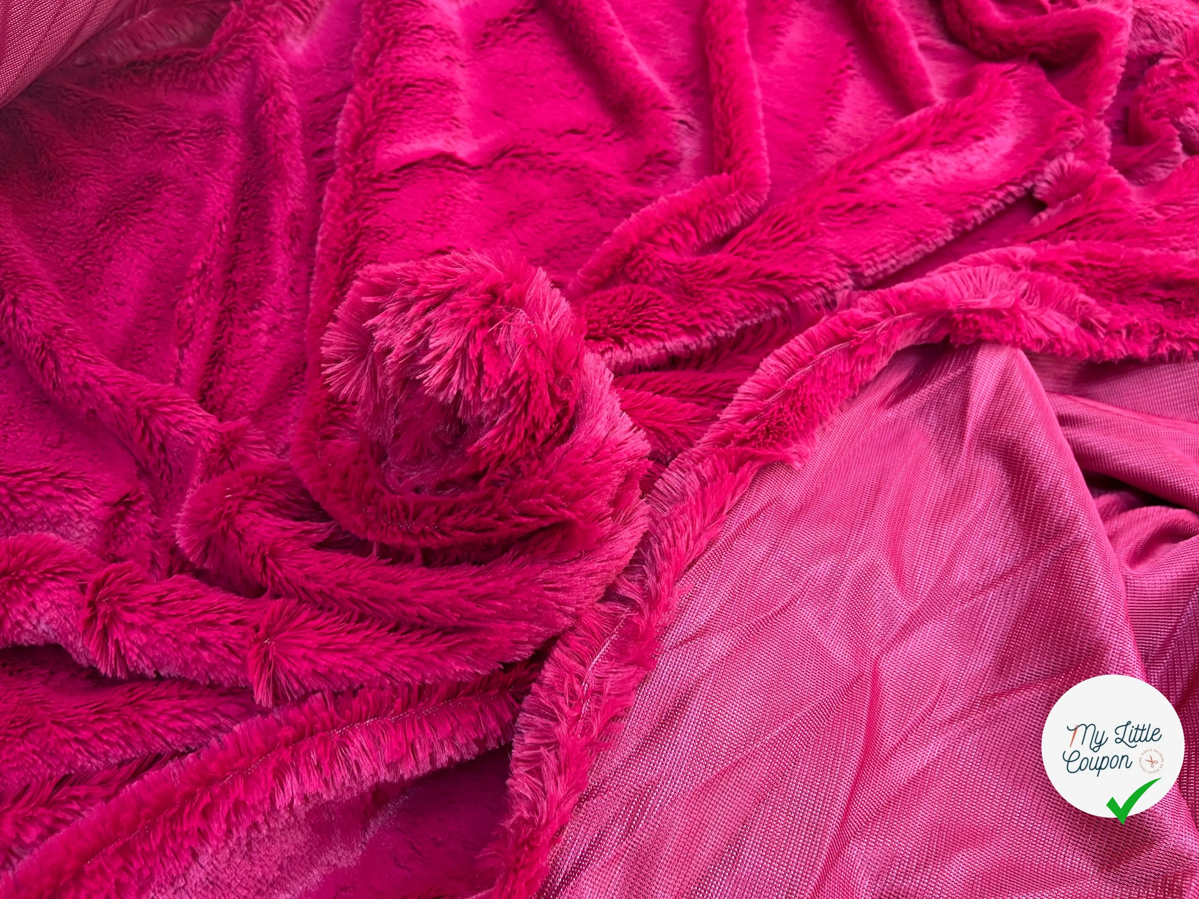 FOURRURE LEGREMENT BRILLANTE CHINCHILLA FRAMBOISE - My Little Coupon