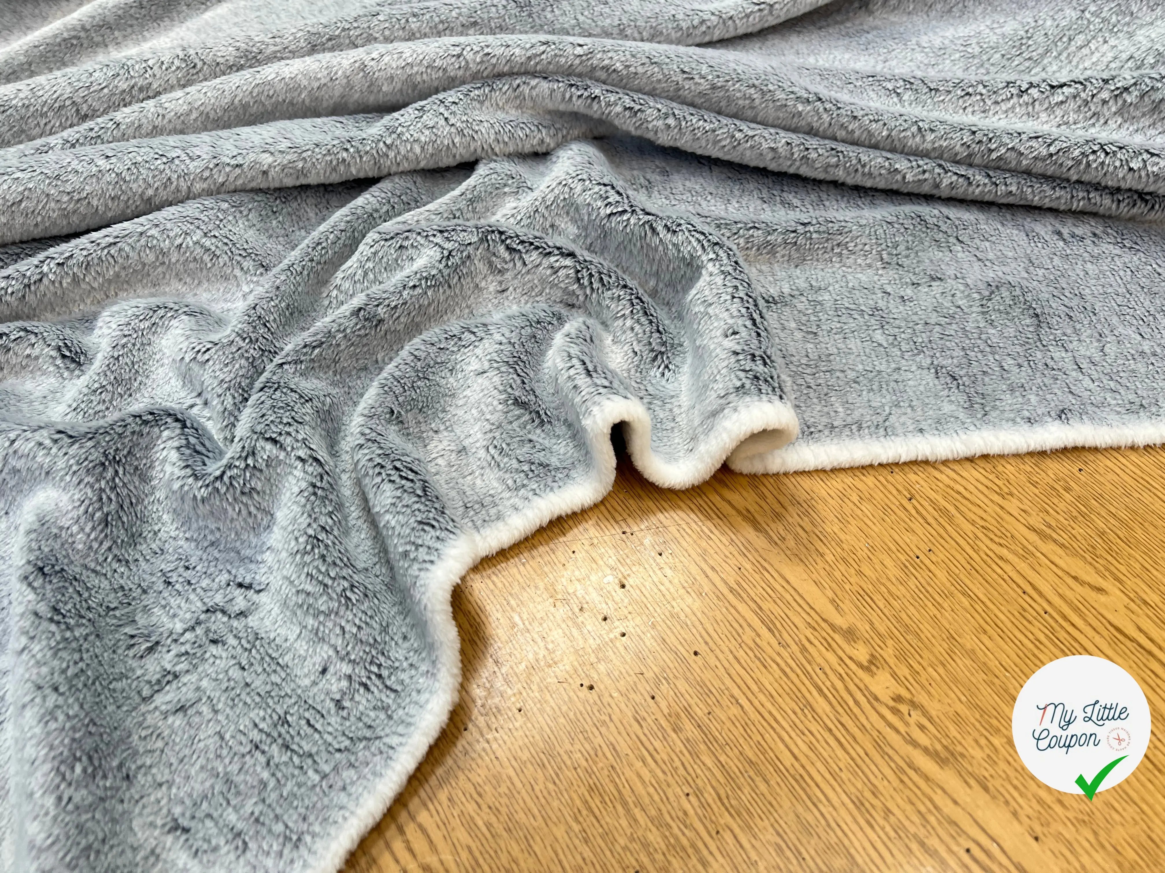 FOURRURE TOUTE DOUCE DOUBLE FACE SNOW BLEU CHINE OEKO TEX MADE IN FRANCE - My Little Coupon
