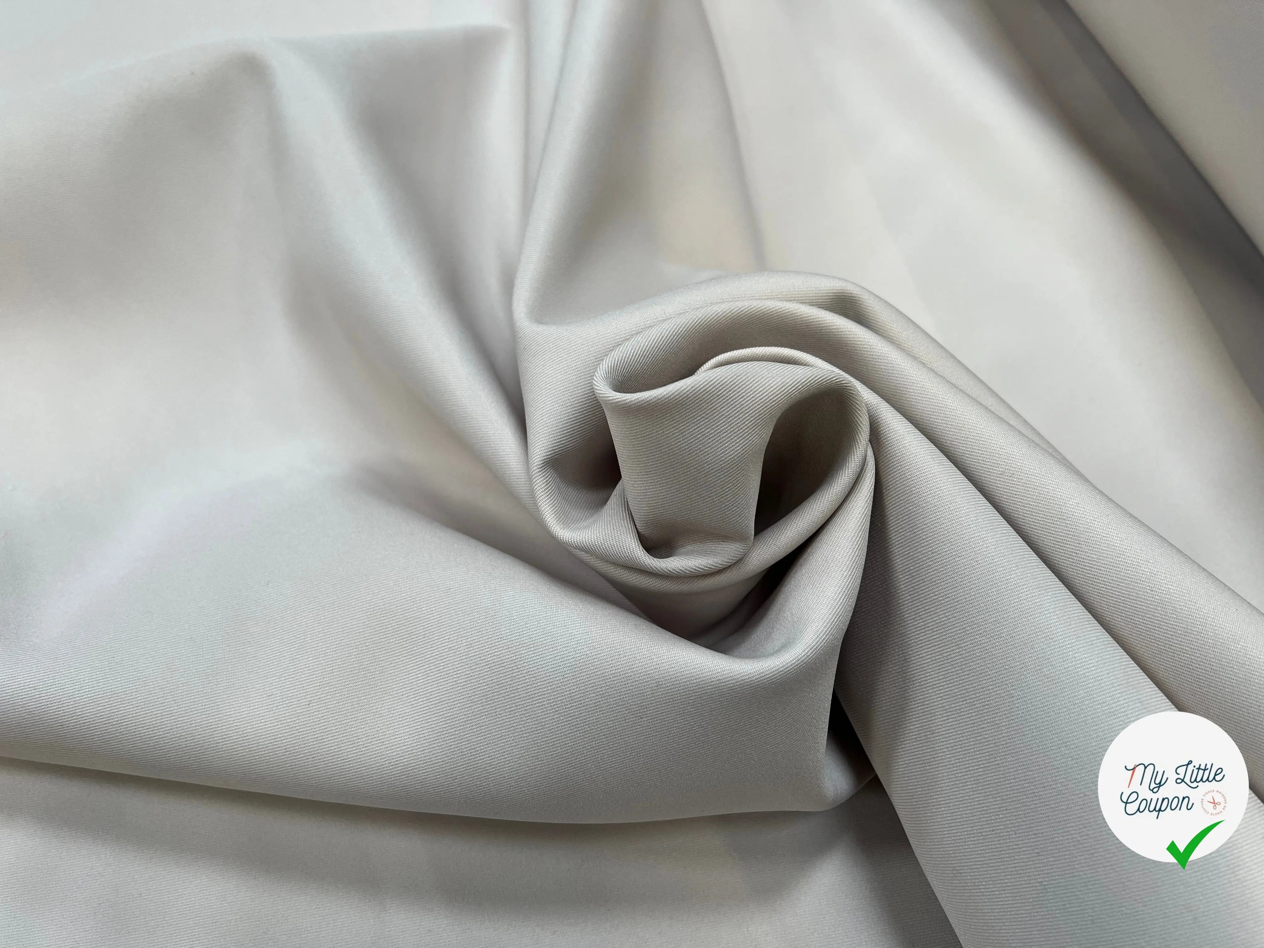 GABARDINE BEIGE CLAIR COUTURE POLYESTER JAPONNAIS - My Little Coupon