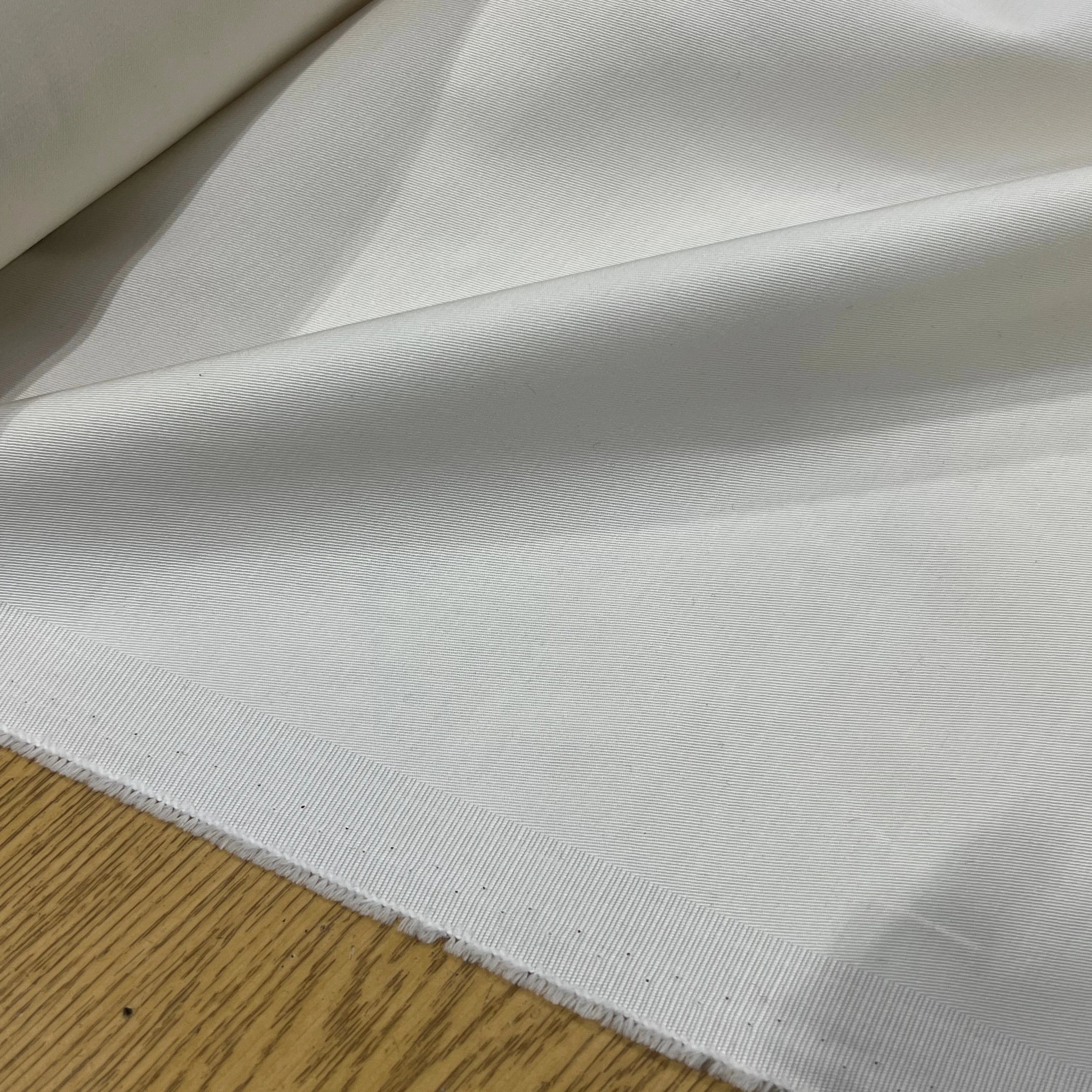 GABARDINE DE COTON BLANC CASSÉ 98% COTON 155CM - My Little Coupon