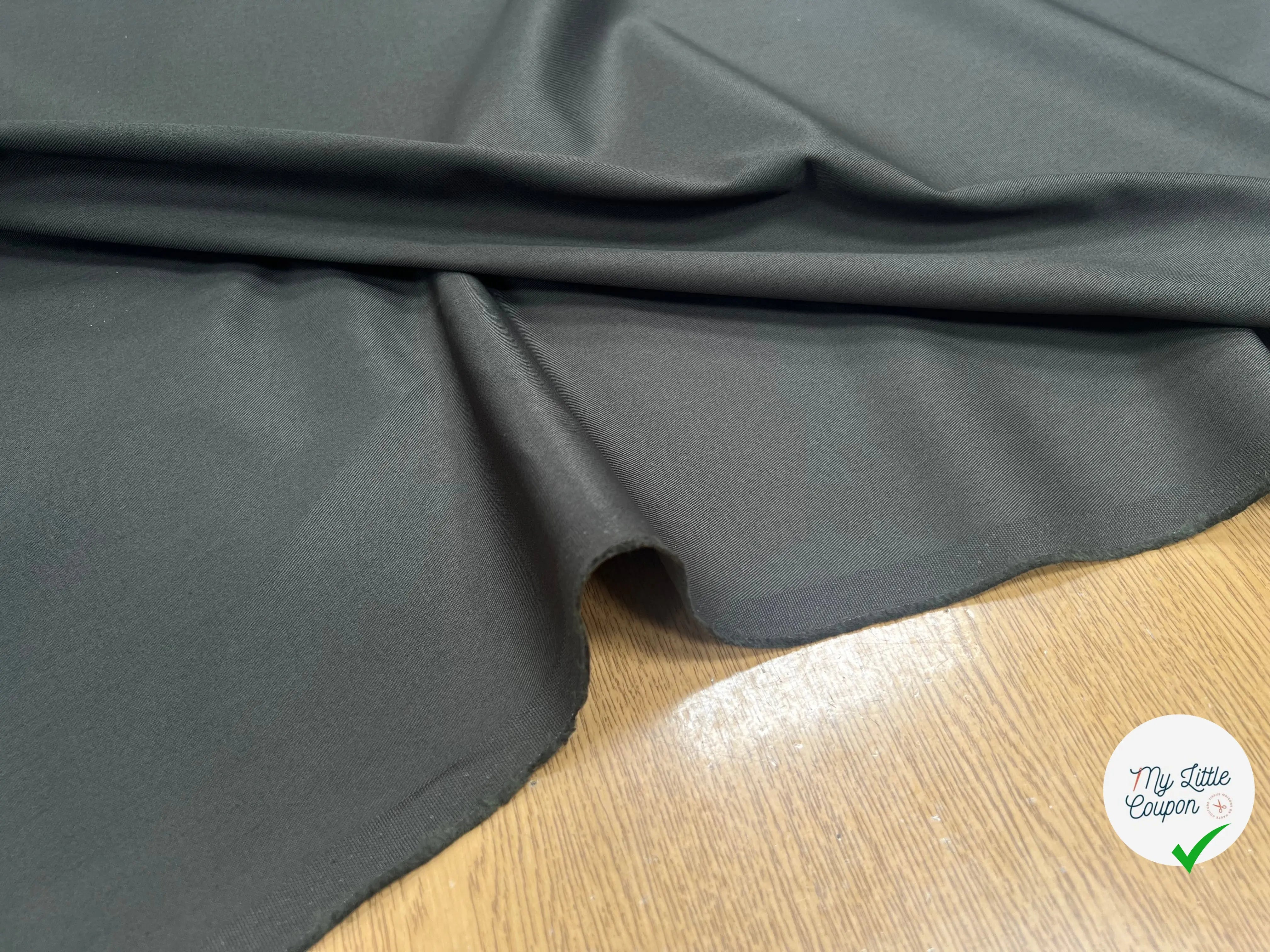 GABARDINE DE COTON FINEMENT SERGÉE KHAKI SUBLIME - My Little Coupon