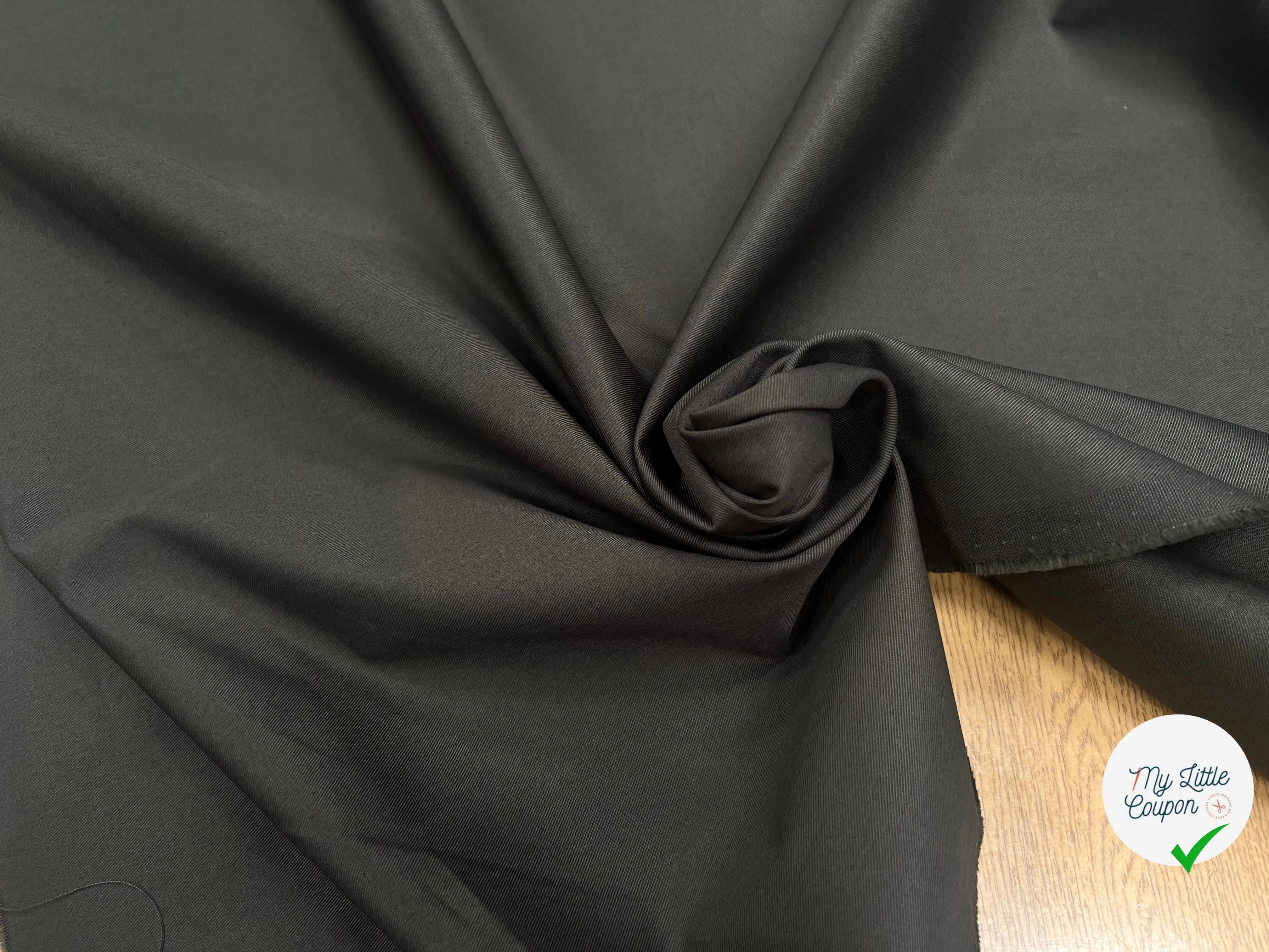 GABARDINE DE COTON FINEMENT SERGÉE KHAKI SUBLIME - My Little Coupon