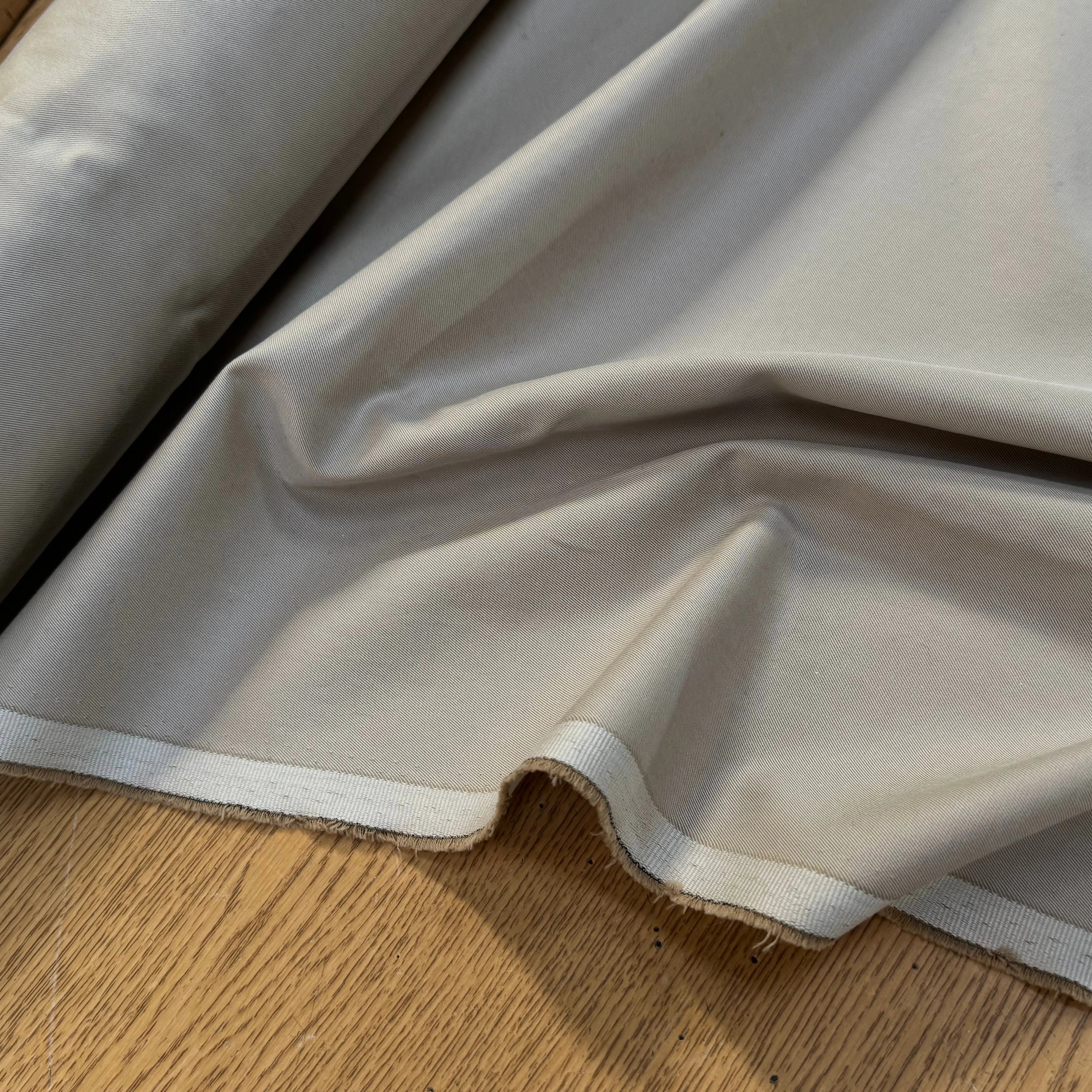 GABARDINE DE COTON FINEMENT SERGÉE TRÈS BELLE TENUE BEIGE - My Little Coupon