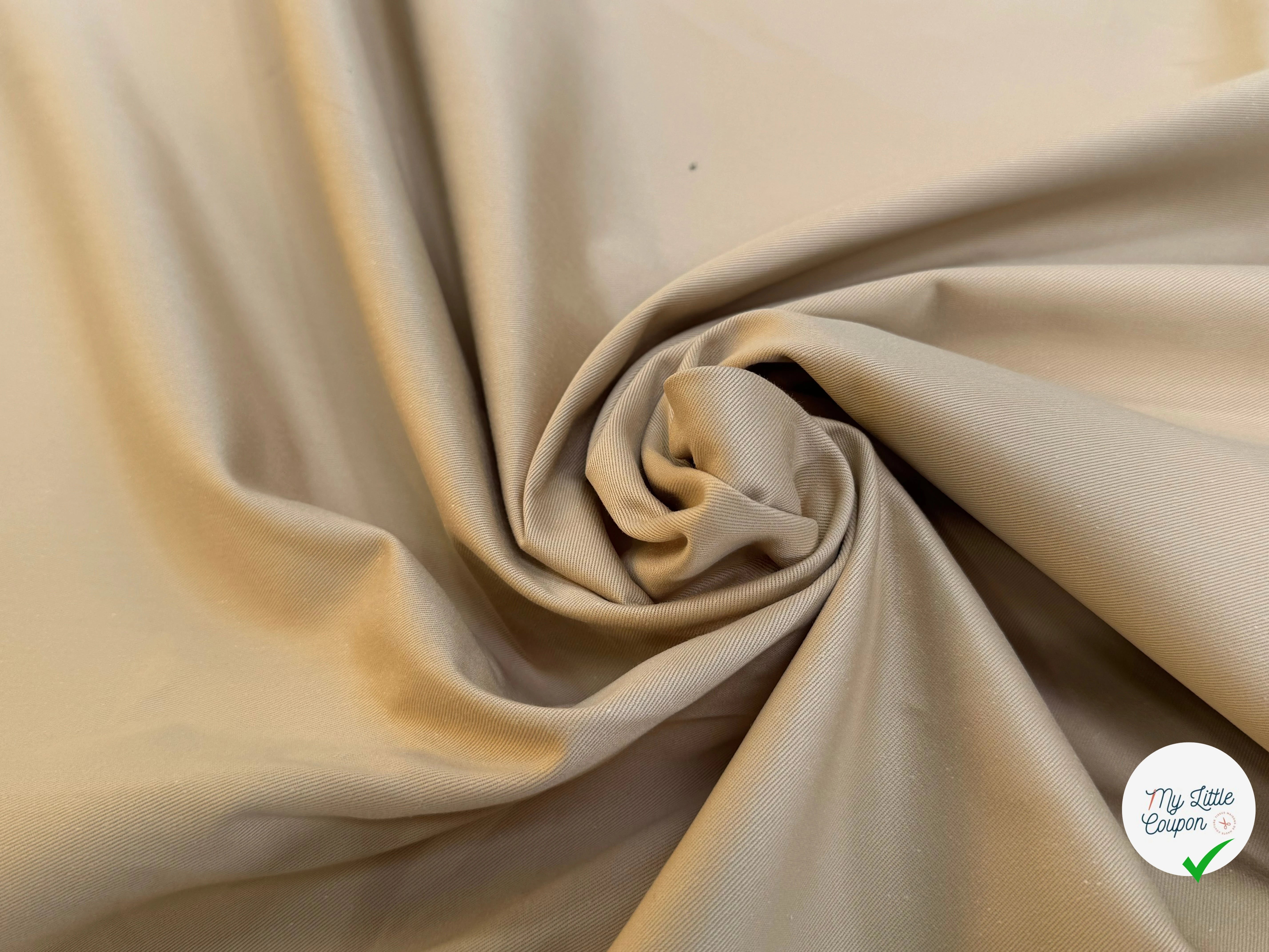 GABARDINE DE COTON LÉGÈREMENT SERGÉE TRÈS BELLE TENUE BEIGE FONCÉ - My Little Coupon