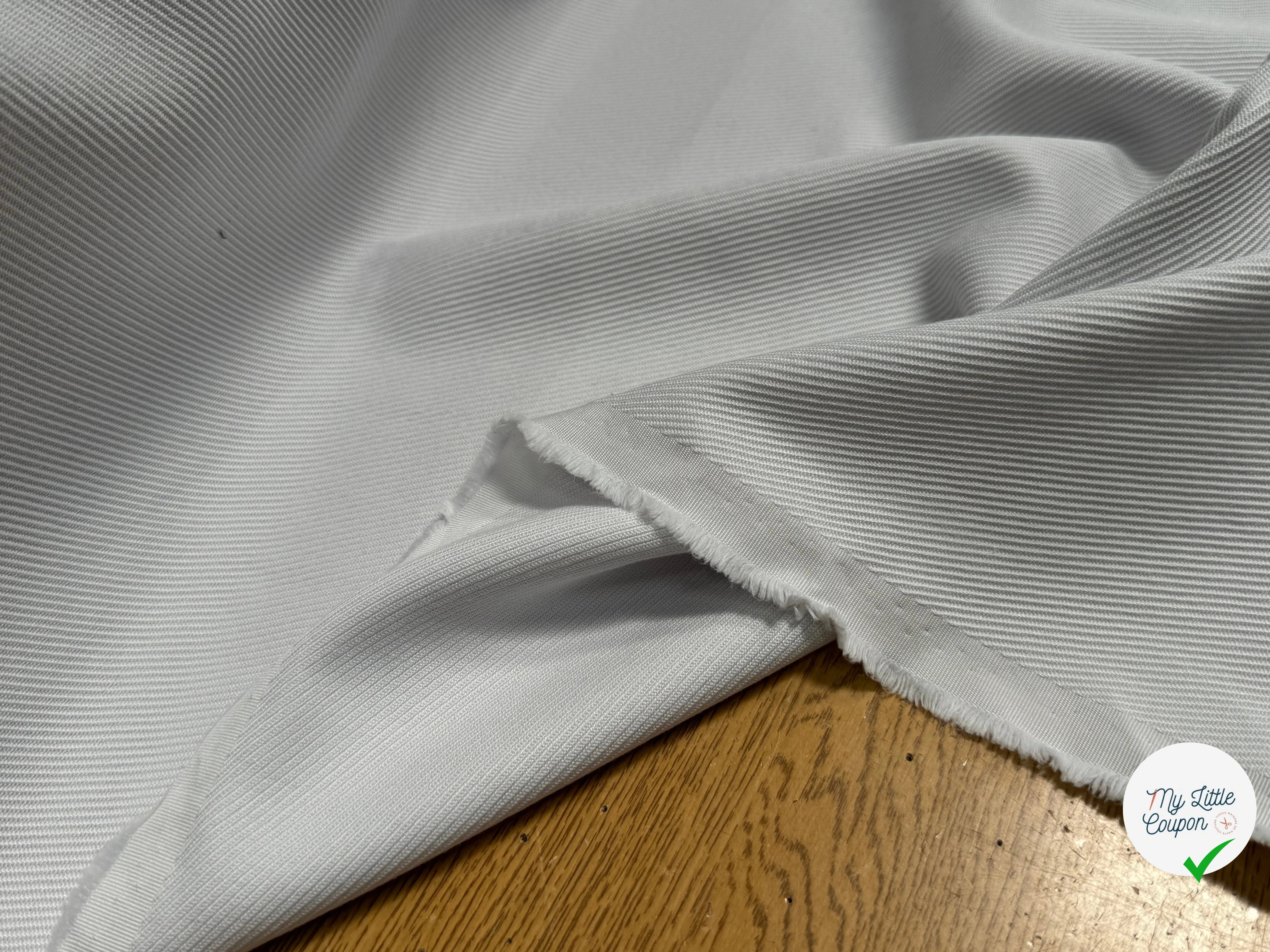 GABARDINE DE COTON LOURDE STRIÉE SUPERBE TENUE MIST - My Little Coupon
