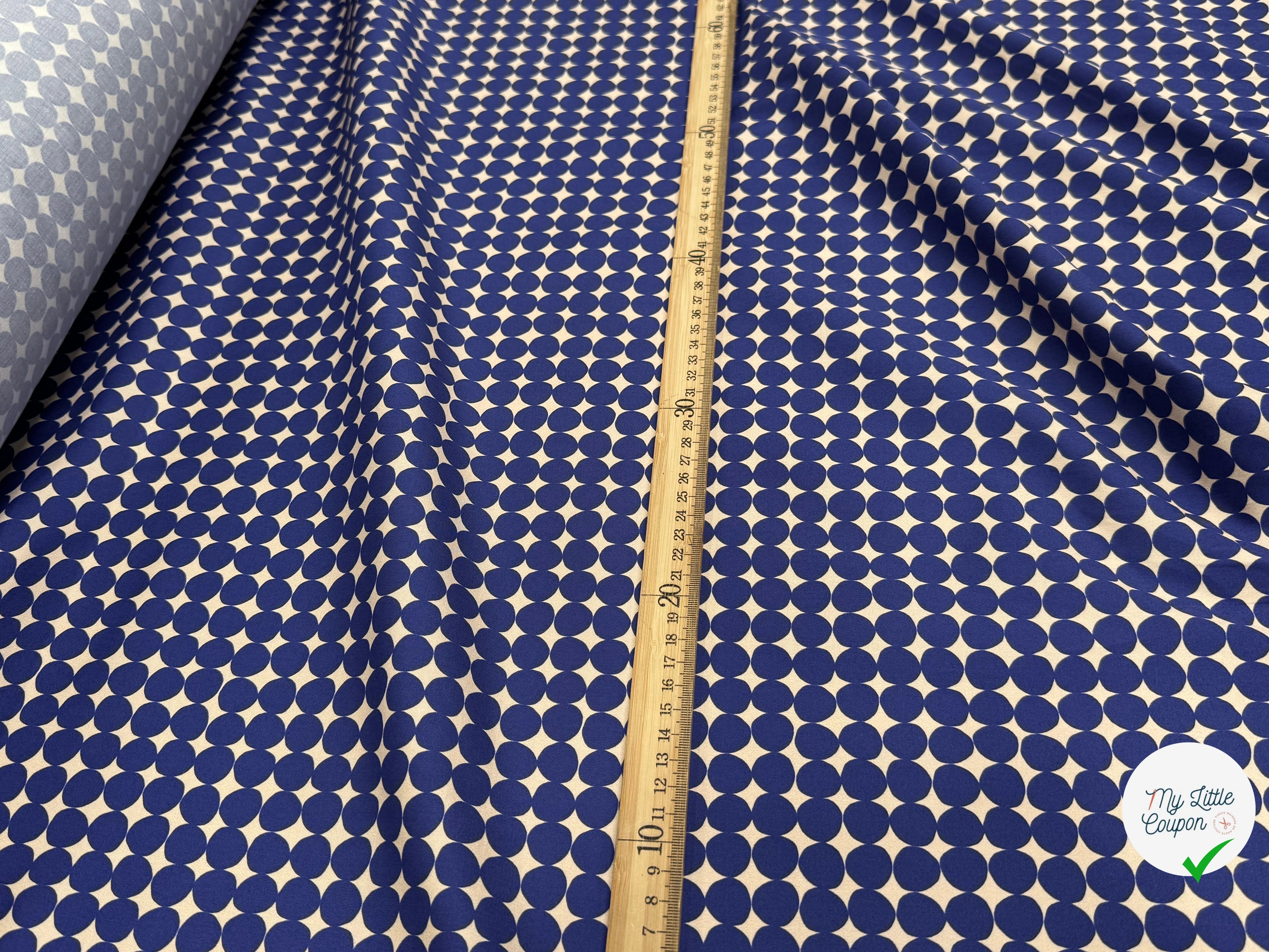 GABARDINE DE COTON STRETCH IMPRIMÉE POIS ARTEMIDE ROND BLEU - My Little Coupon