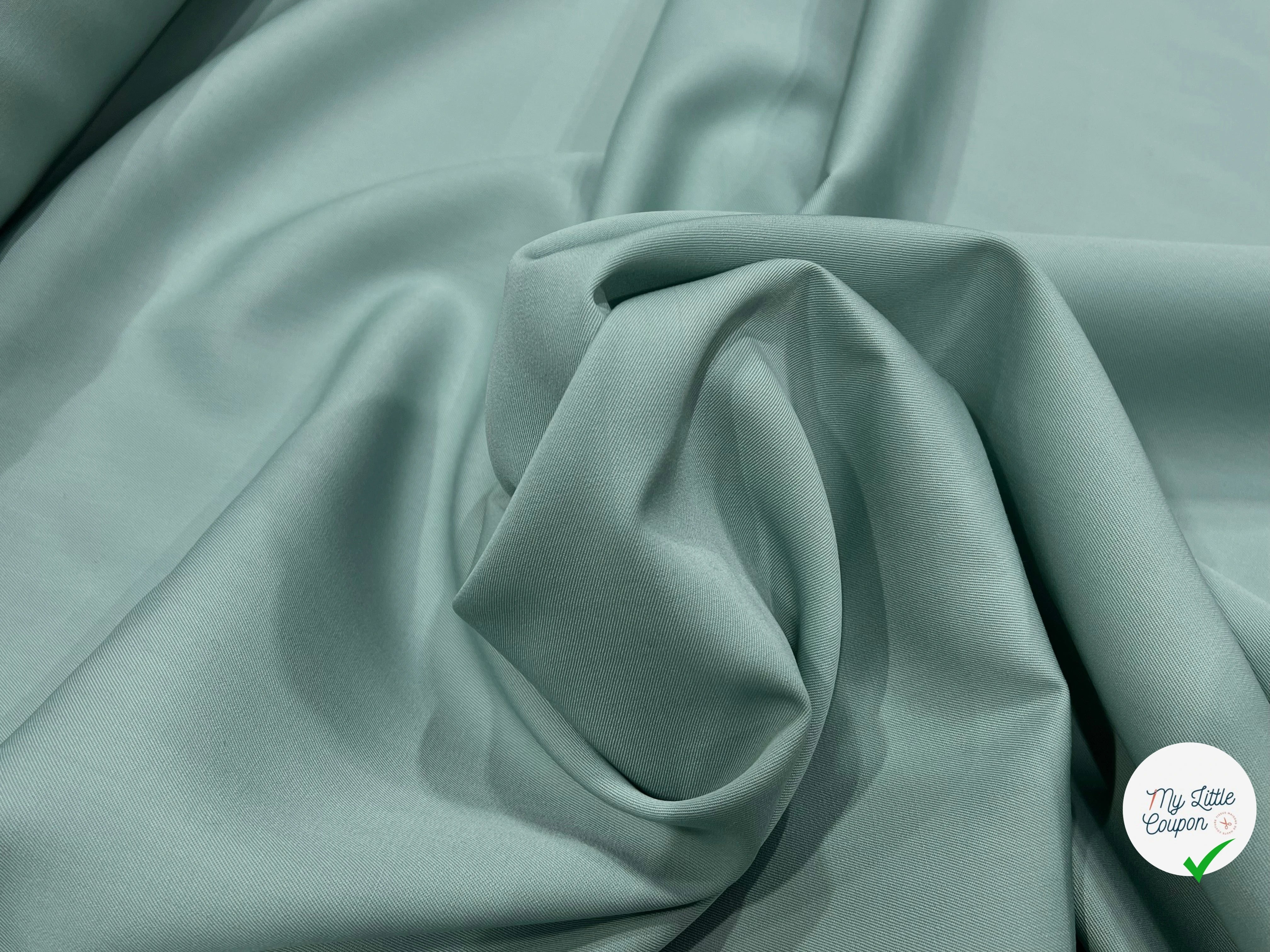 GABARDINE DE LAINE VERT D'EAU BELLE TENUE 50% LAINE - My Little Coupon