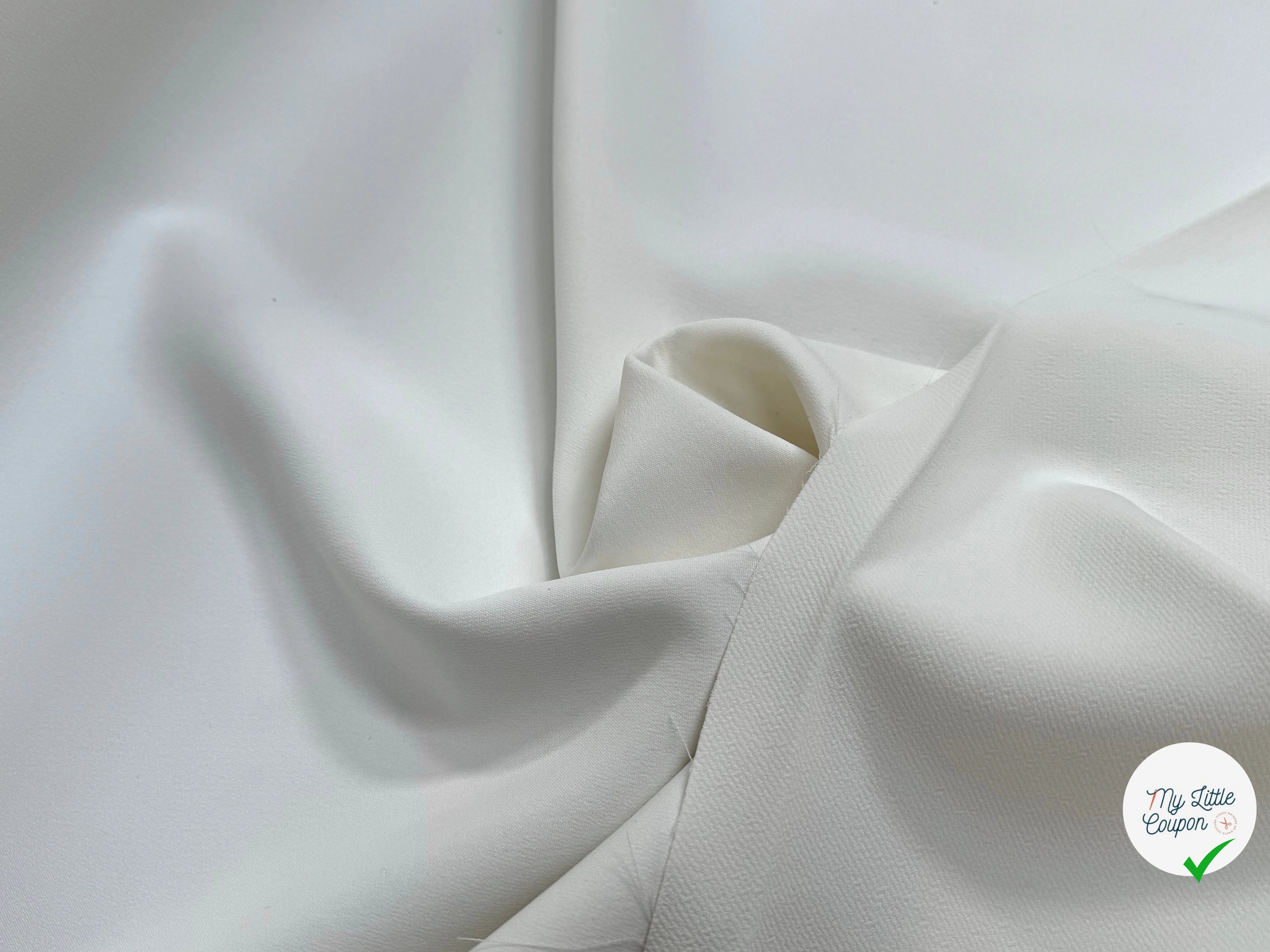 GABARDINE DOUBLE ÉTOFFE TRÈS LÉGÈREMENT SATINÉE BLANC STRETCH - My Little Coupon