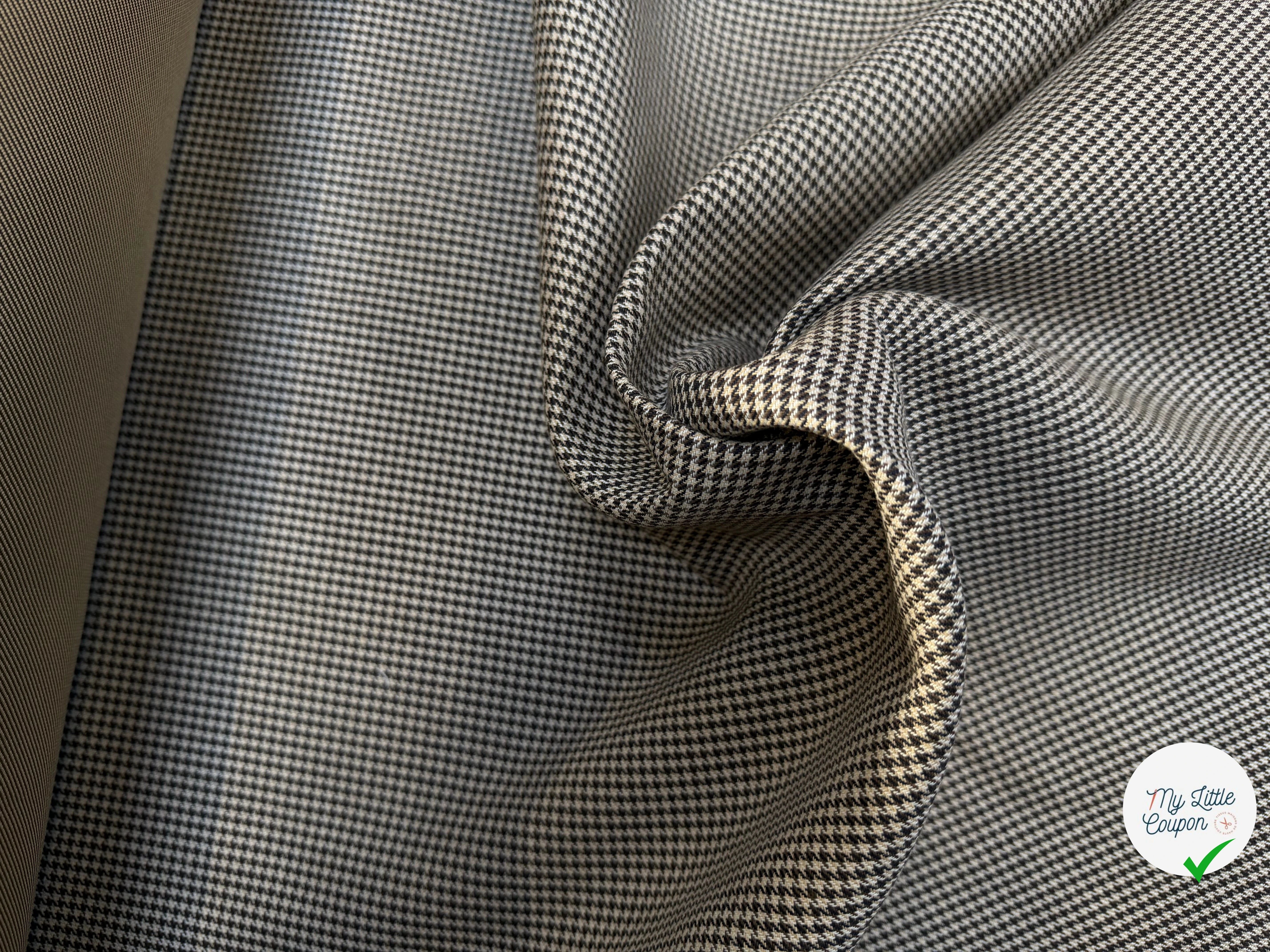 GABARDINE DOUBLE FACE MOTIF PIED DE POULE FACE SERGÉE - My Little Coupon