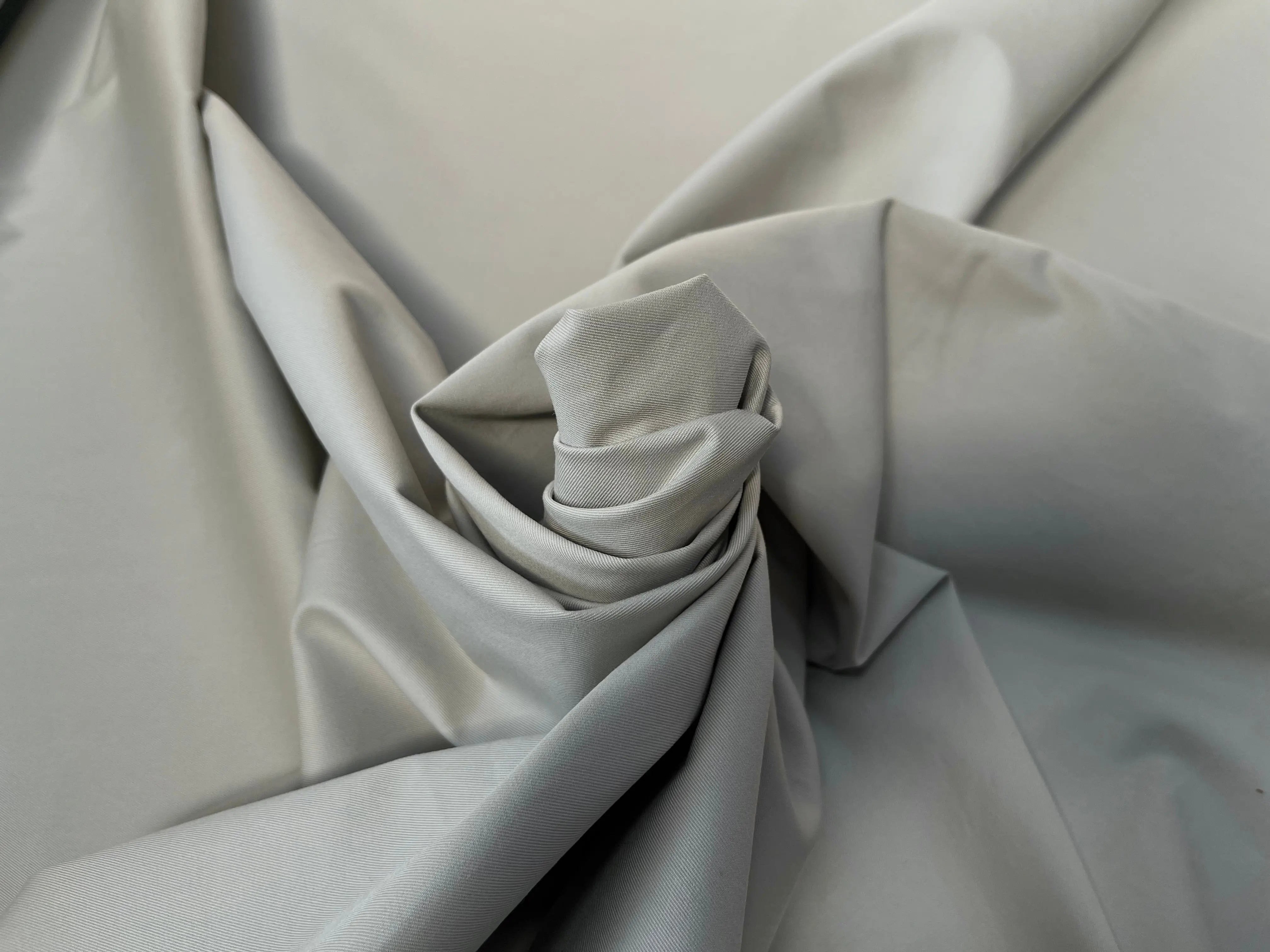 GABARDINE FINEMENT SERGÉE HUITRE - My Little Coupon