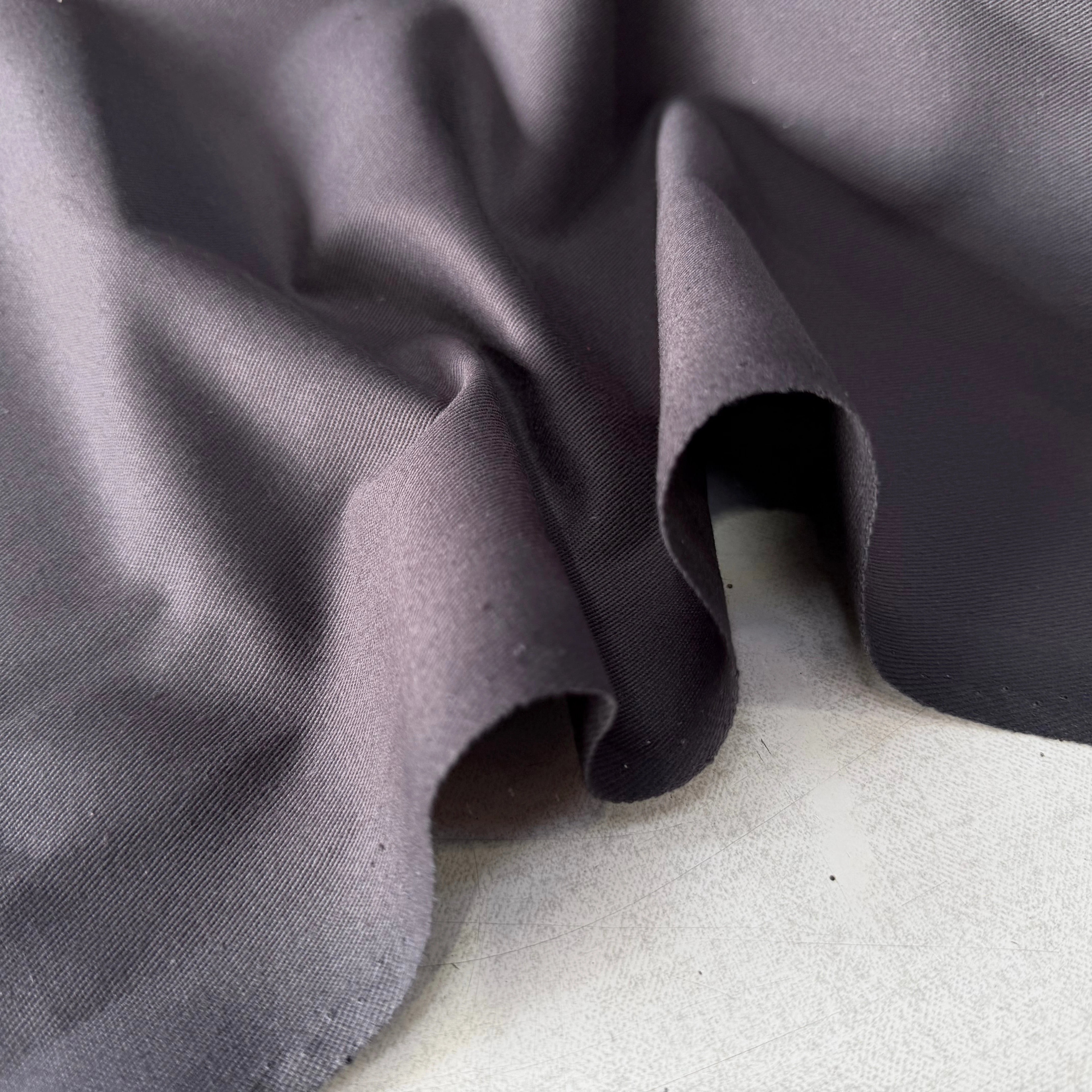 GABARDINE SERGÉE 100% COTON ANTHRACITE 834 150 CM - My Little Coupon