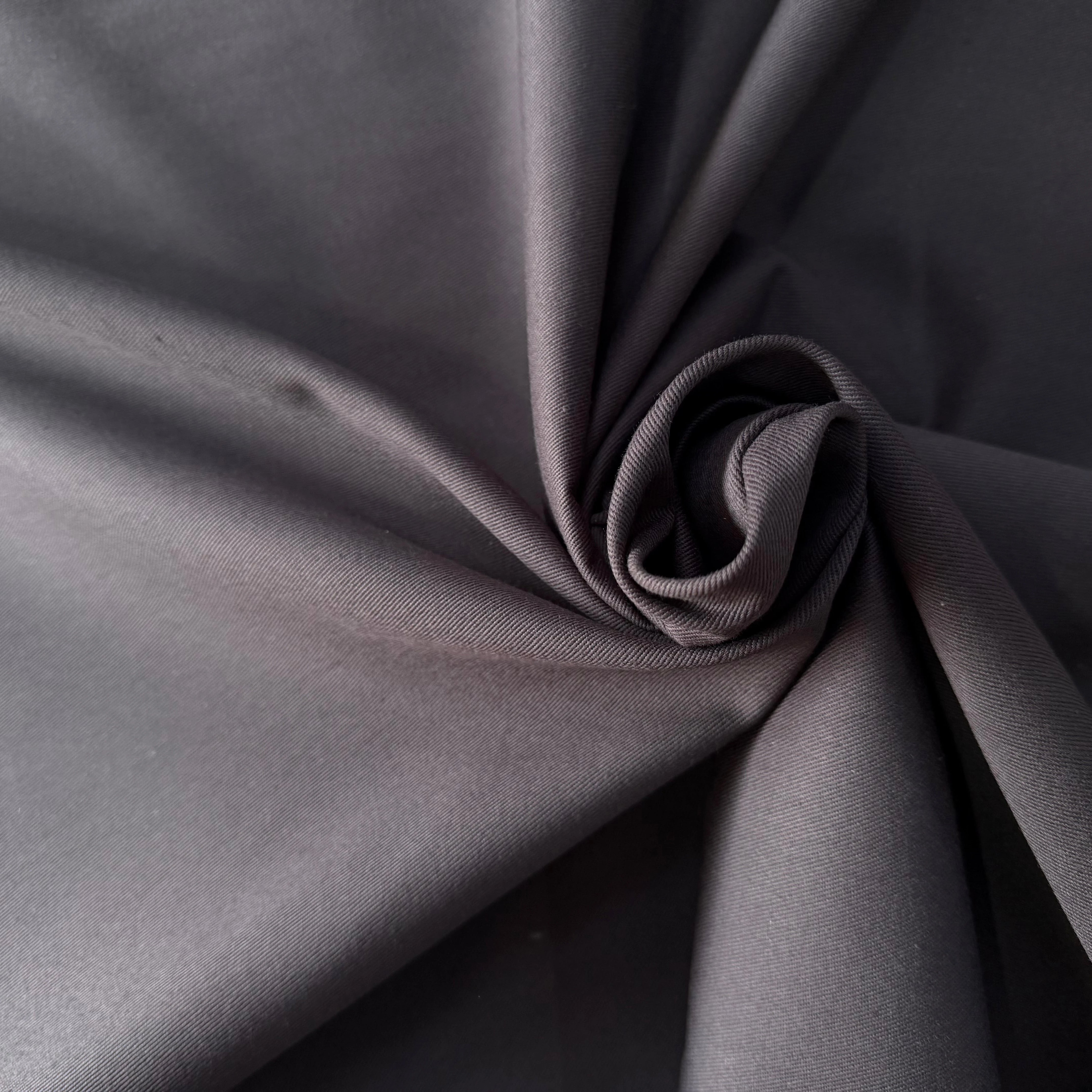 GABARDINE SERGÉE 100% COTON ANTHRACITE 834 150 CM - My Little Coupon