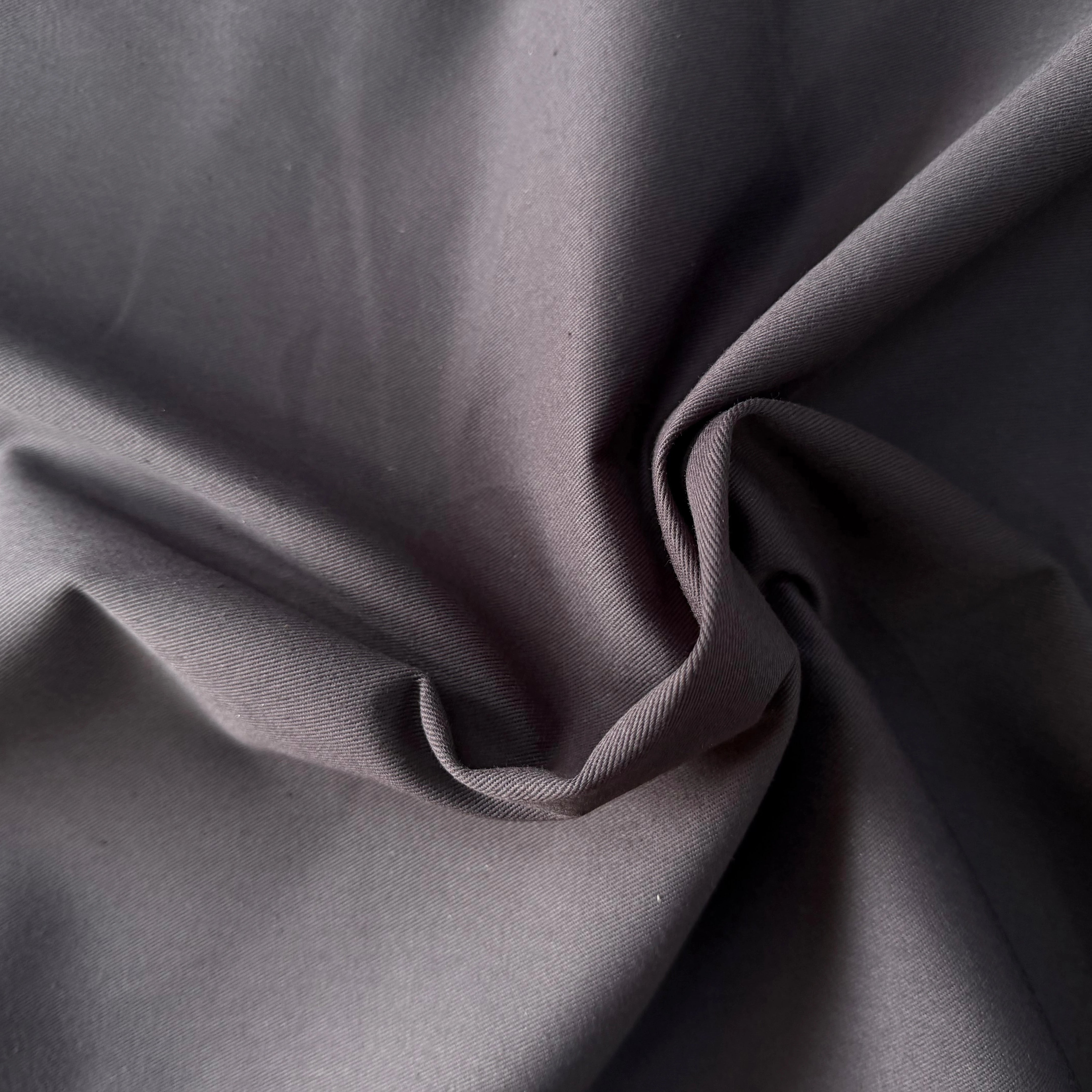 GABARDINE SERGÉE 100% COTON ANTHRACITE 834 150 CM - My Little Coupon
