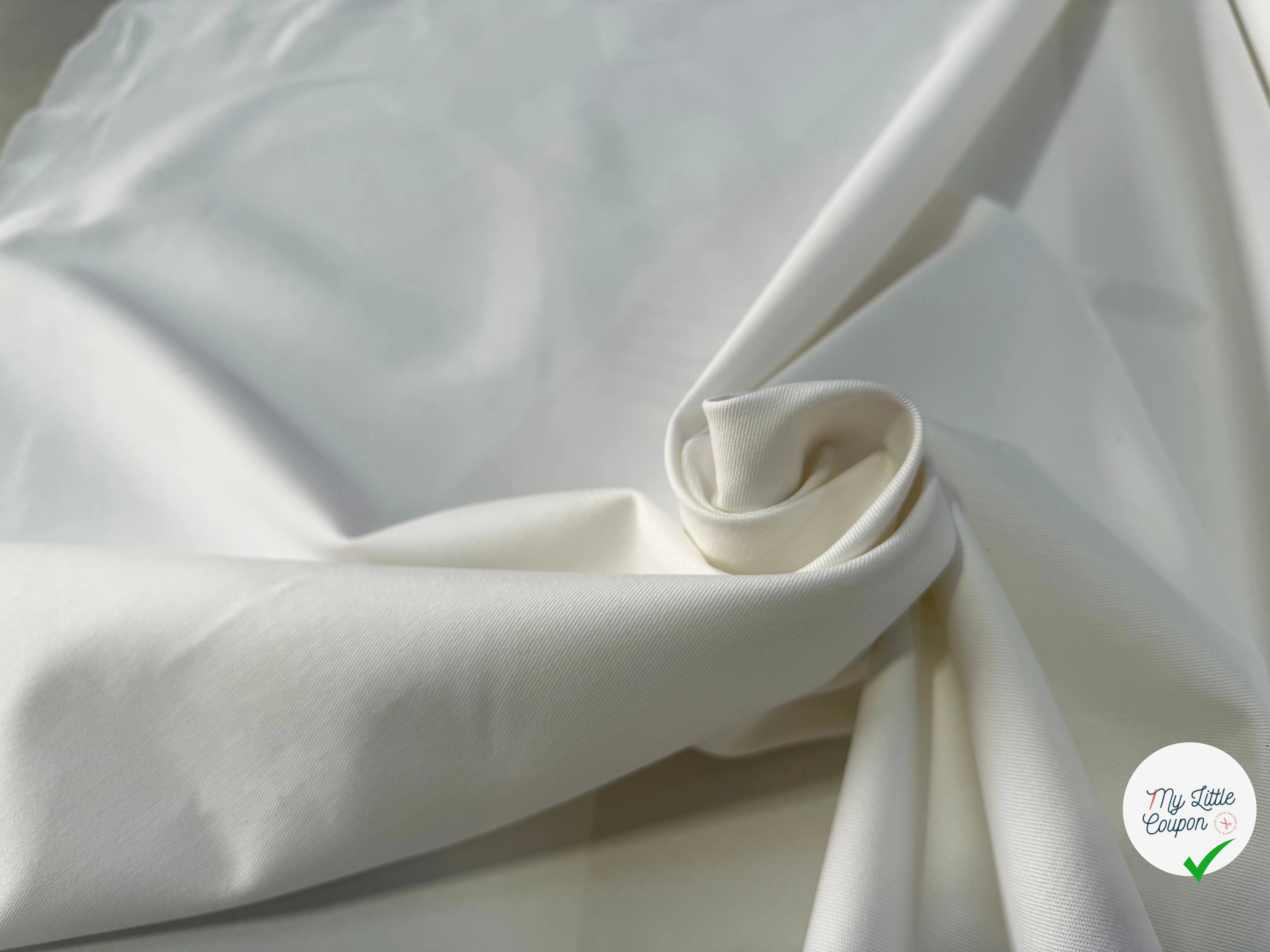 GABARDINE SERGÉE 100% COTON BLANC 802 150 CM - My Little Coupon