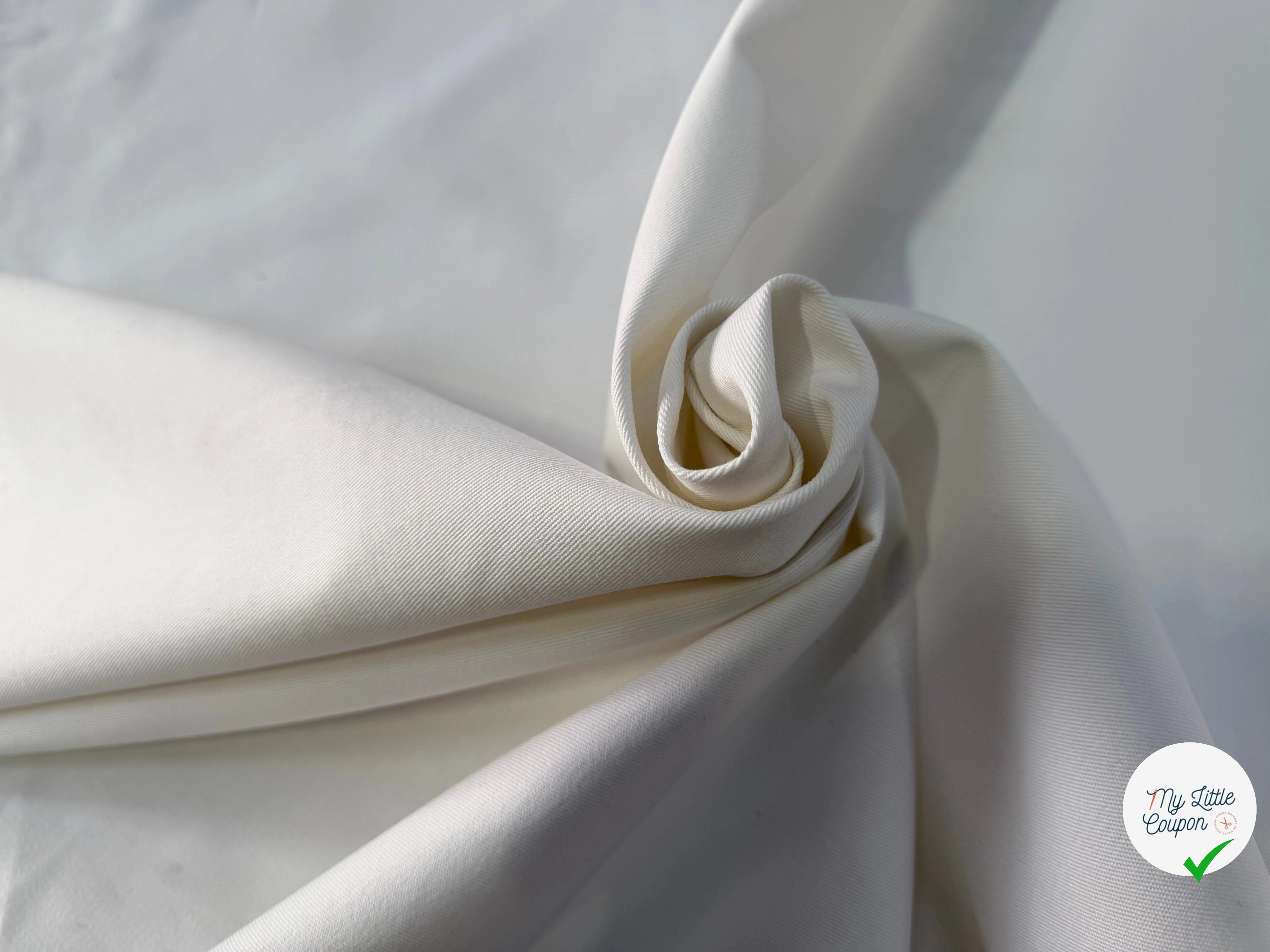 GABARDINE SERGÉE 100% COTON BLANC 802 150 CM - My Little Coupon