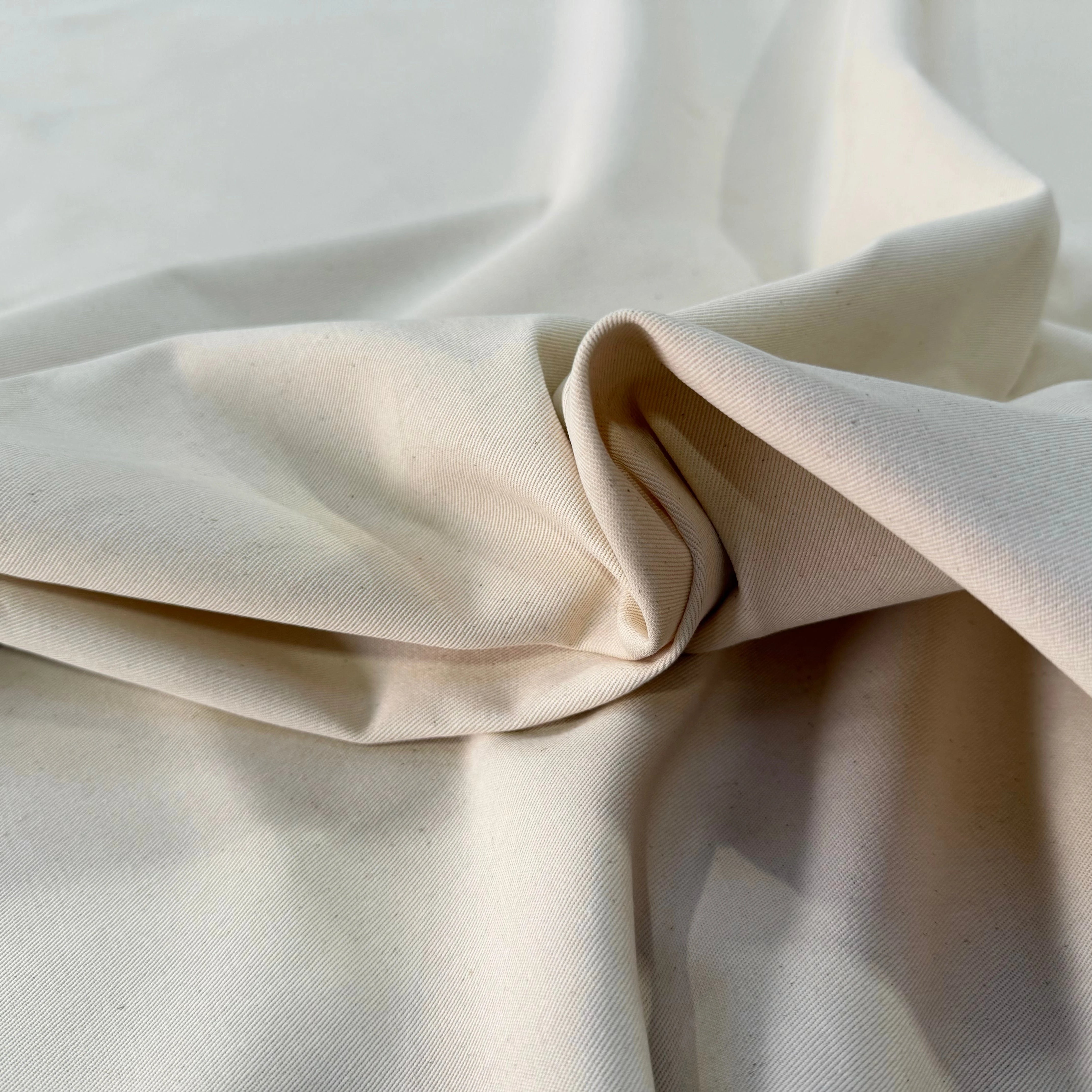 GABARDINE SERGÉE 100% COTON ECRU 801 150 CM - My Little Coupon