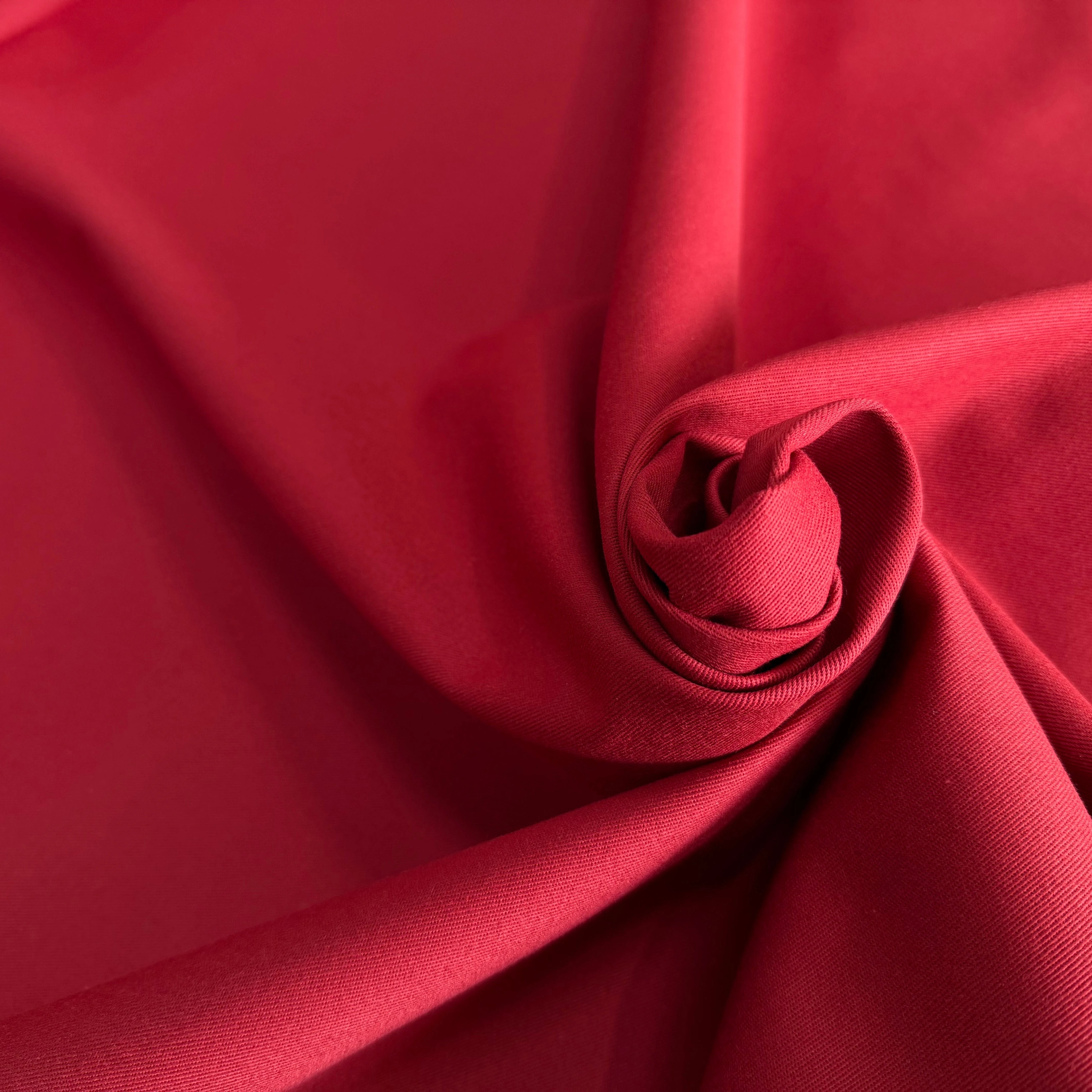 GABARDINE SERGÉE 100% COTON POURPRE 812 150 CM - My Little Coupon