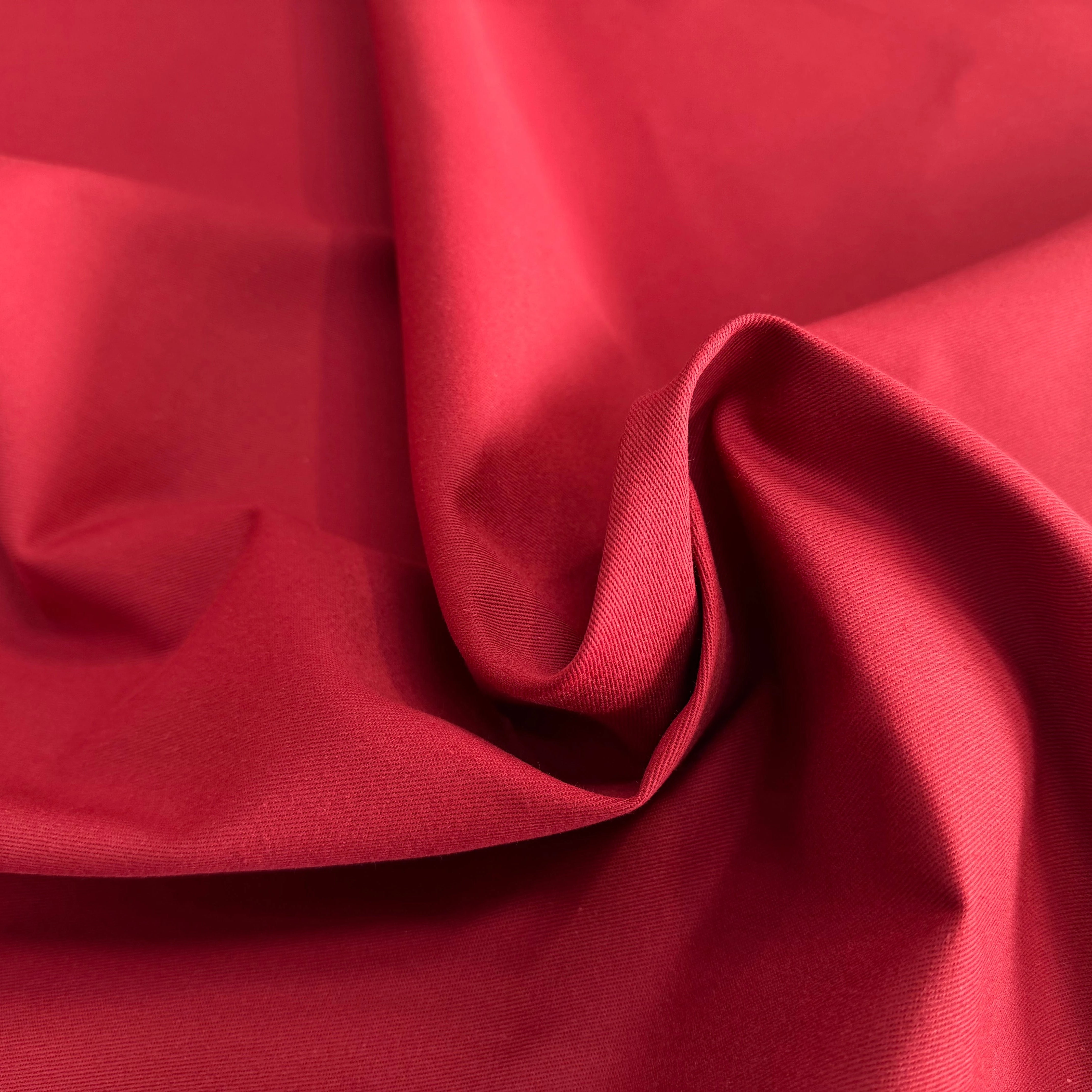 GABARDINE SERGÉE 100% COTON POURPRE 812 150 CM - My Little Coupon