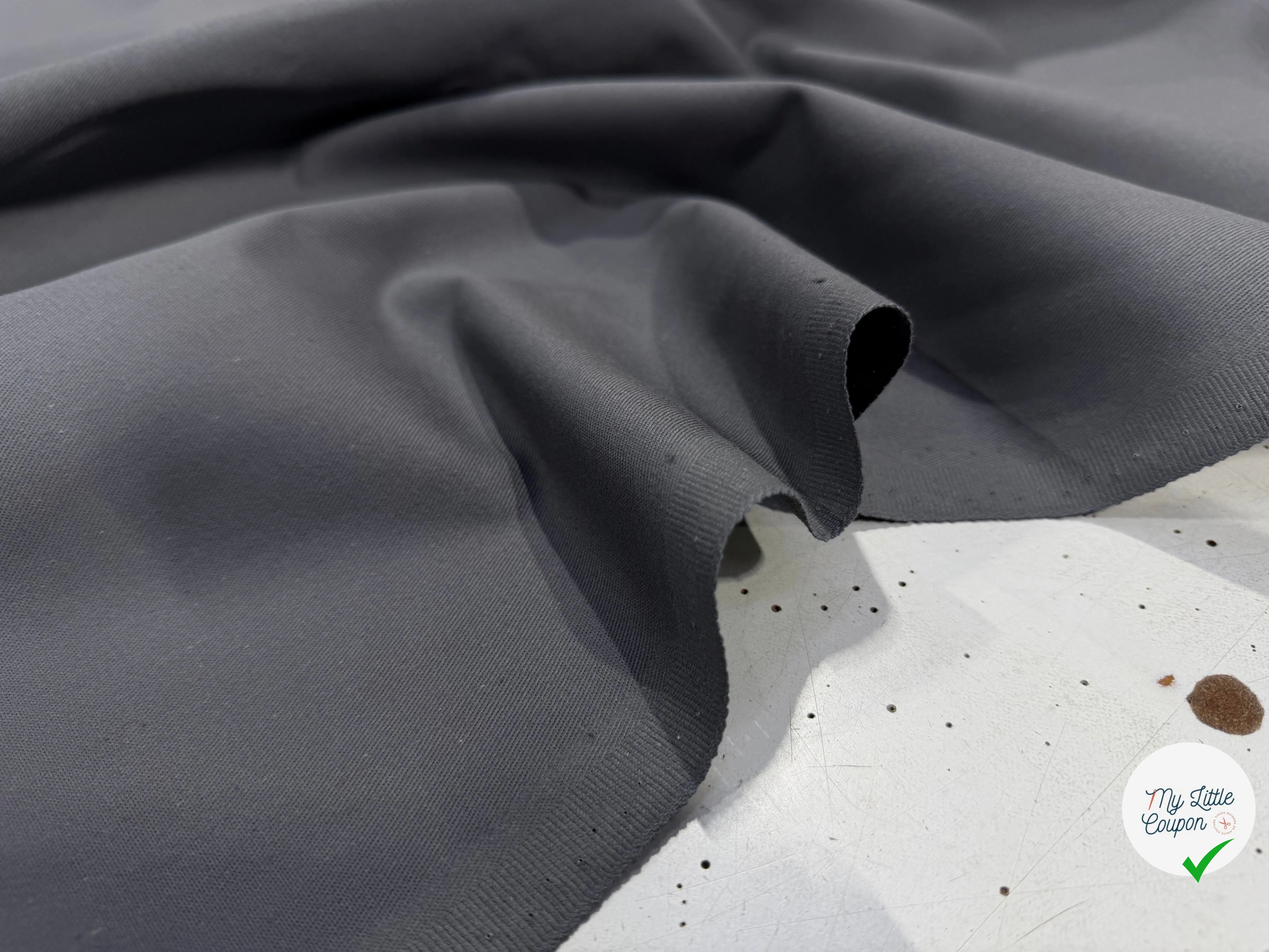 GABARDINE SERGÉE CARBONE 858 150 CM - My Little Coupon
