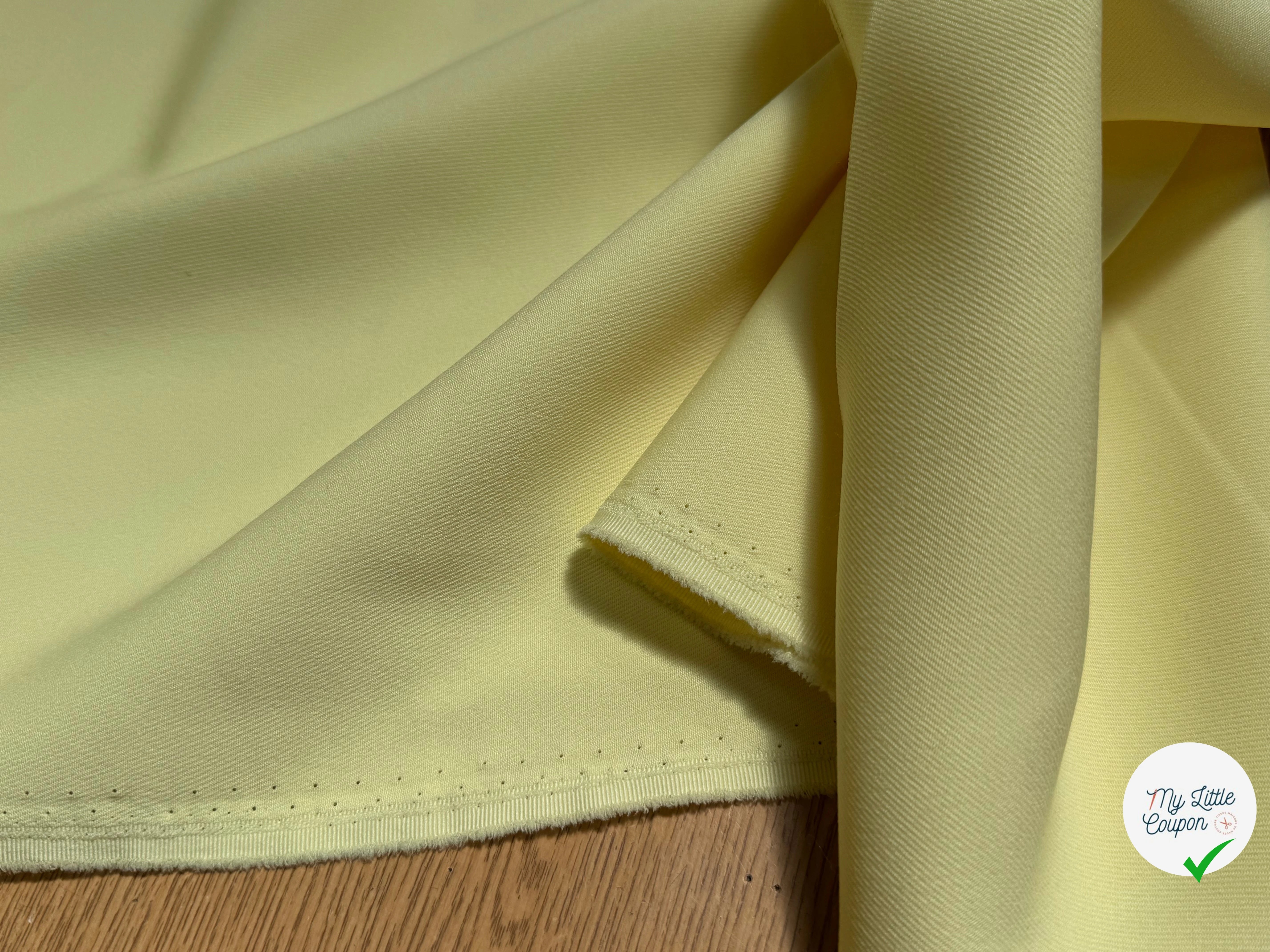 GABARDINE SOUPLE SERGÉE STRETCH BEAU TOMBÉ LIGHT YELLOW - My Little Coupon