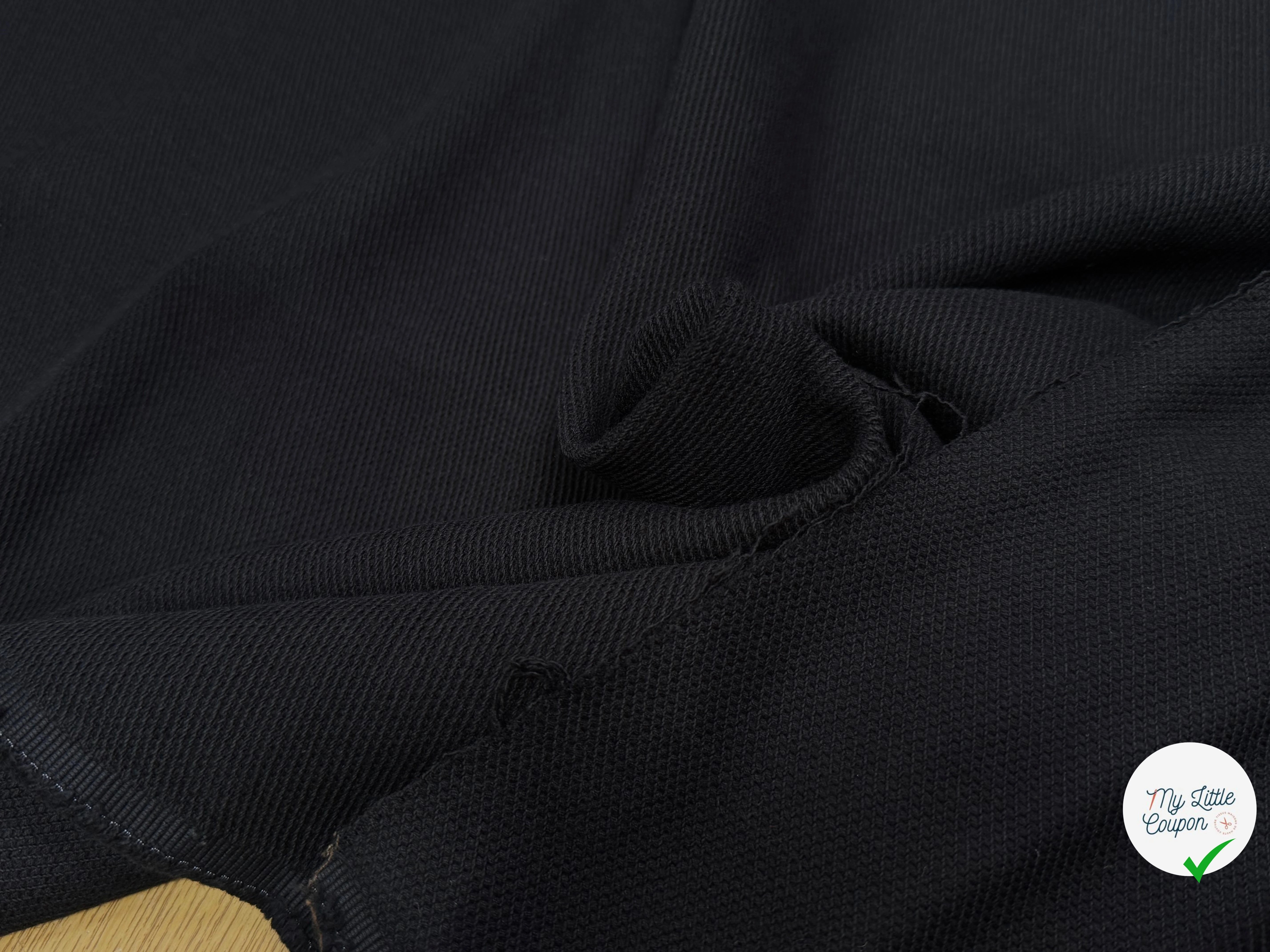 GABARDINE STRIÉE COTON TOMBÉ LOURD LÉGÈREMETN STRETCH NOIR - My Little Coupon
