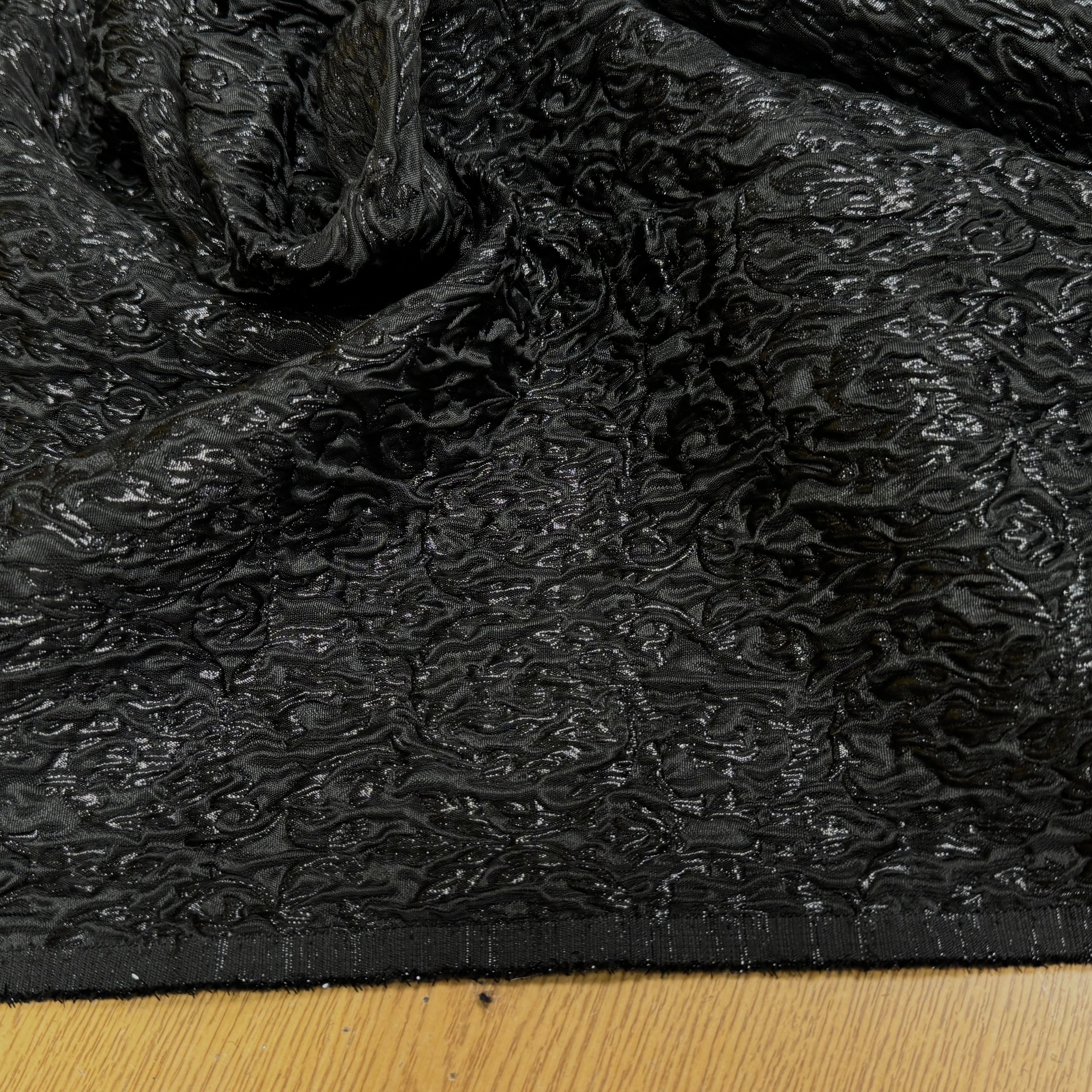 JACQUARD BROCART BLACK 44% VISCOSE - My Little Coupon