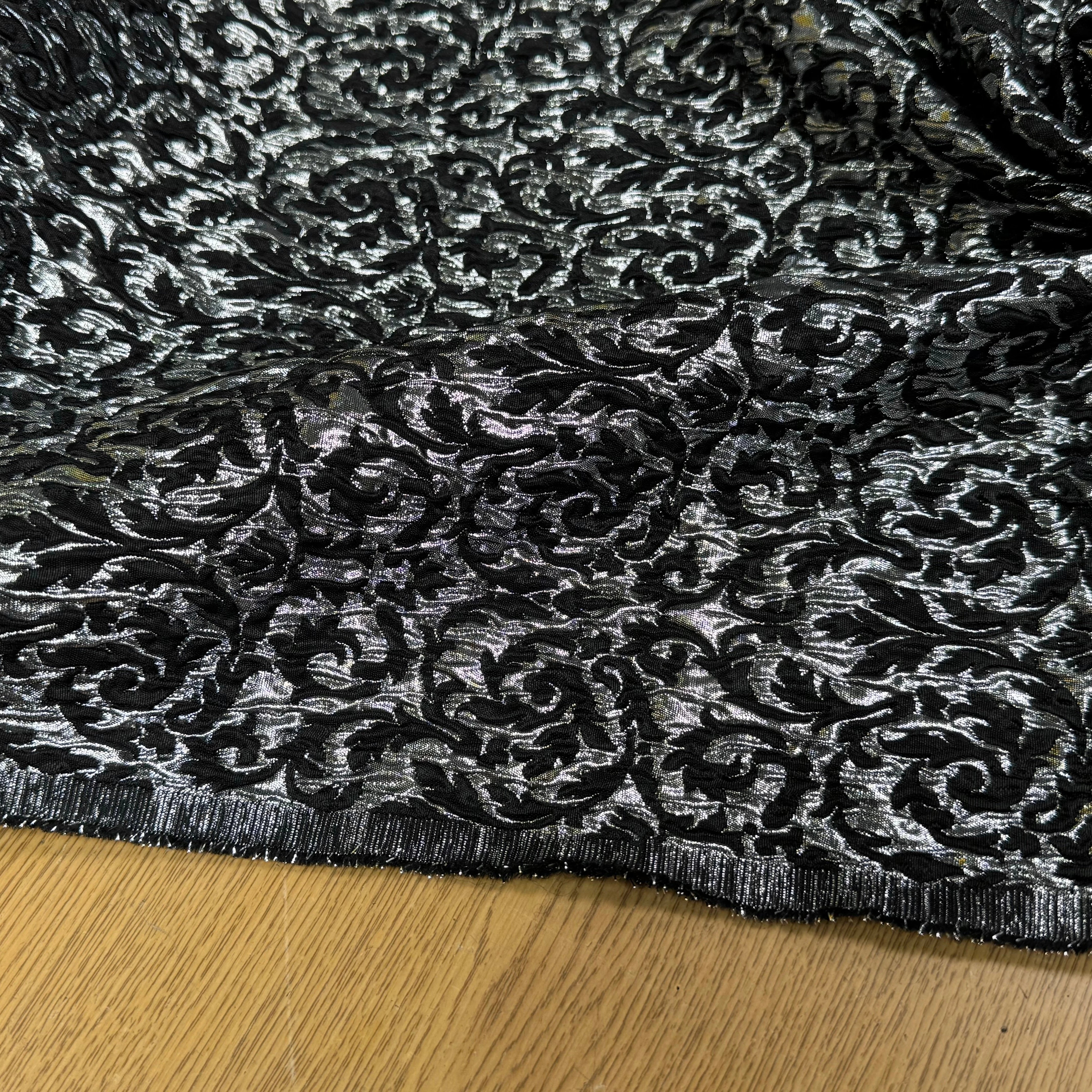 JACQUARD BROCART BLACK & SILVER 44% VISCOSE - My Little Coupon