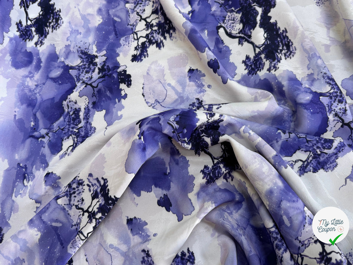 JACQUARD FLUIDE SERGÉ MOTIF ARBRES BLEU FOND ÉCRU - My Little Coupon