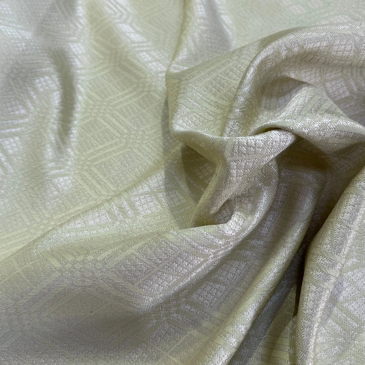 JACQUARD MOTIFS GÉOMÉTRIQUES VERT AMANDE - My Little Coupon