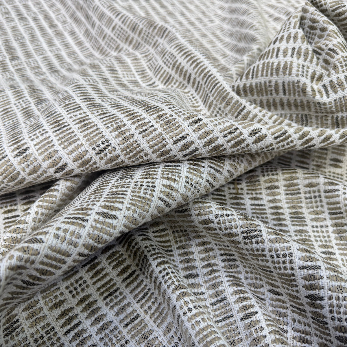 JACQUARD QUINOA ALLOVER COLORIS LIN 140 CM - My Little Coupon
