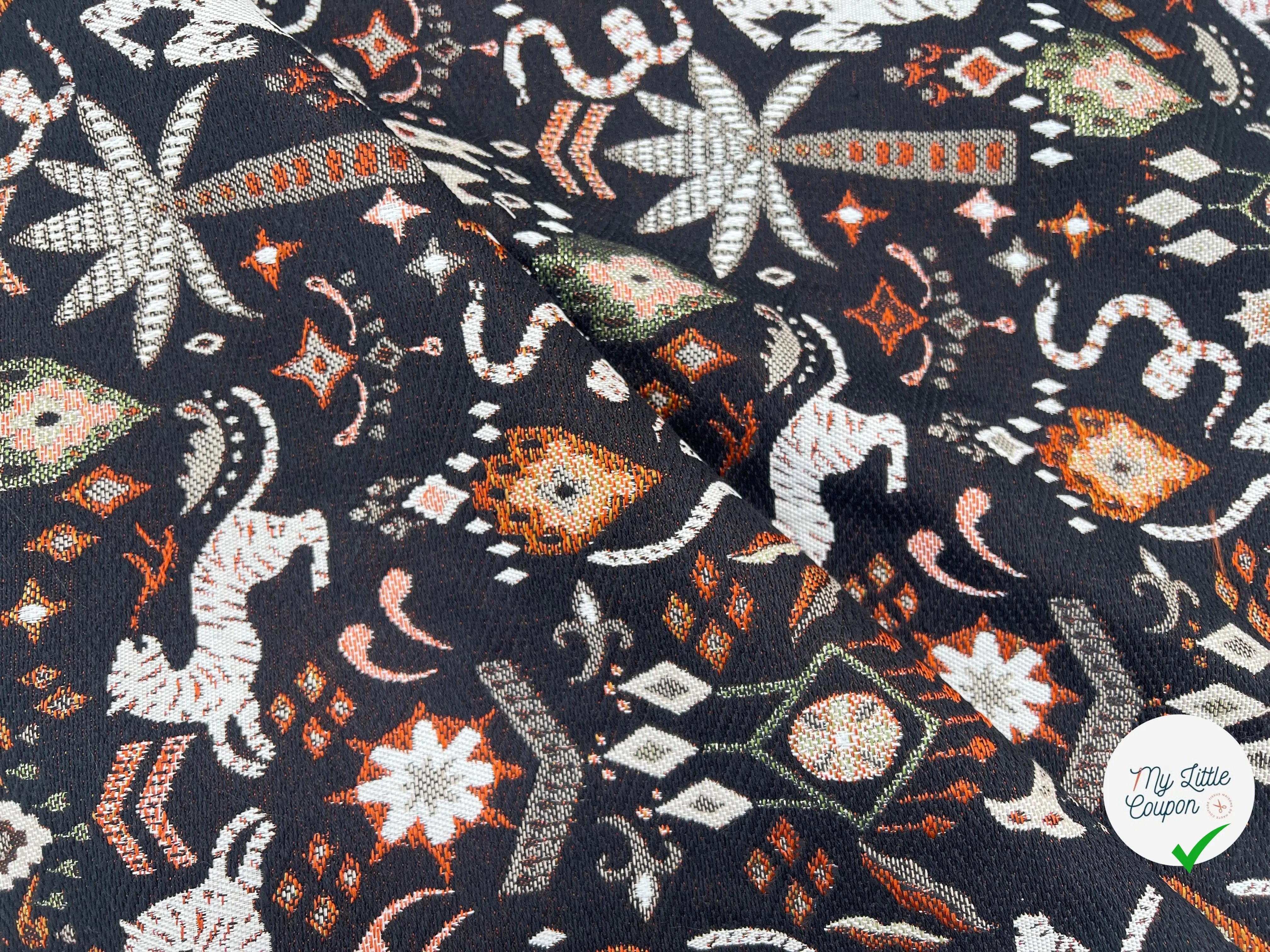 JACQUARD TISSÉ TEINT TIBET ALLOVER NOIR ORANGE - My Little Coupon