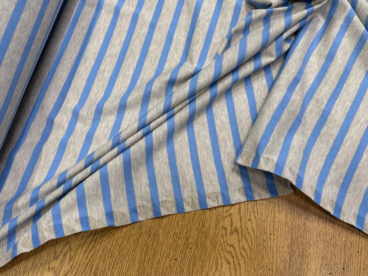 JERSEY DE COTON DOUX STRETCH RAYURES BLEU BÉBÉ ET GRIS FABRICATION RÉGION DE TROYES 🇫🇷 - My Little Coupon