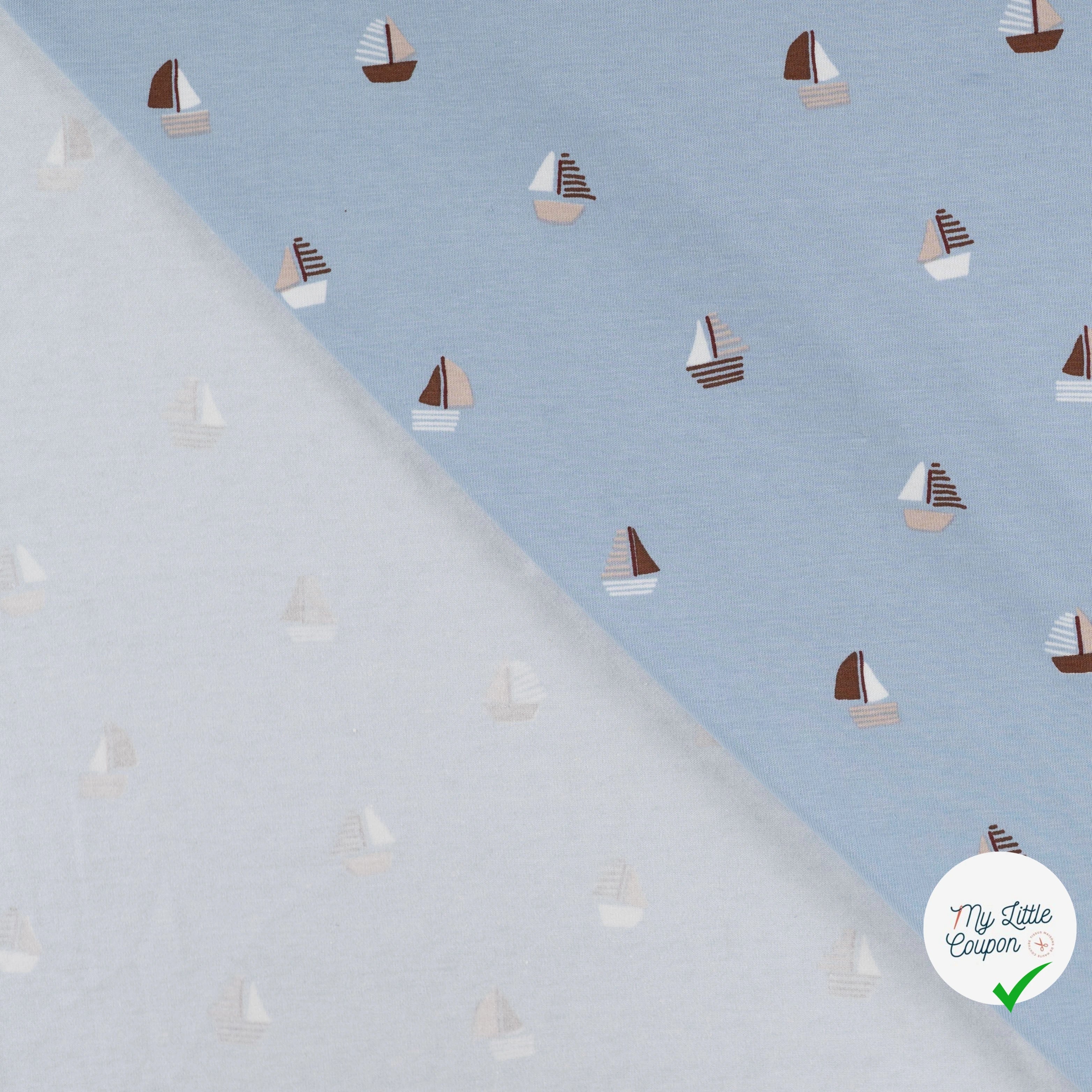 JERSEY DE COTON IMPRIMÉ BATEAUX FOND BLEU GRISÉ - My Little Coupon
