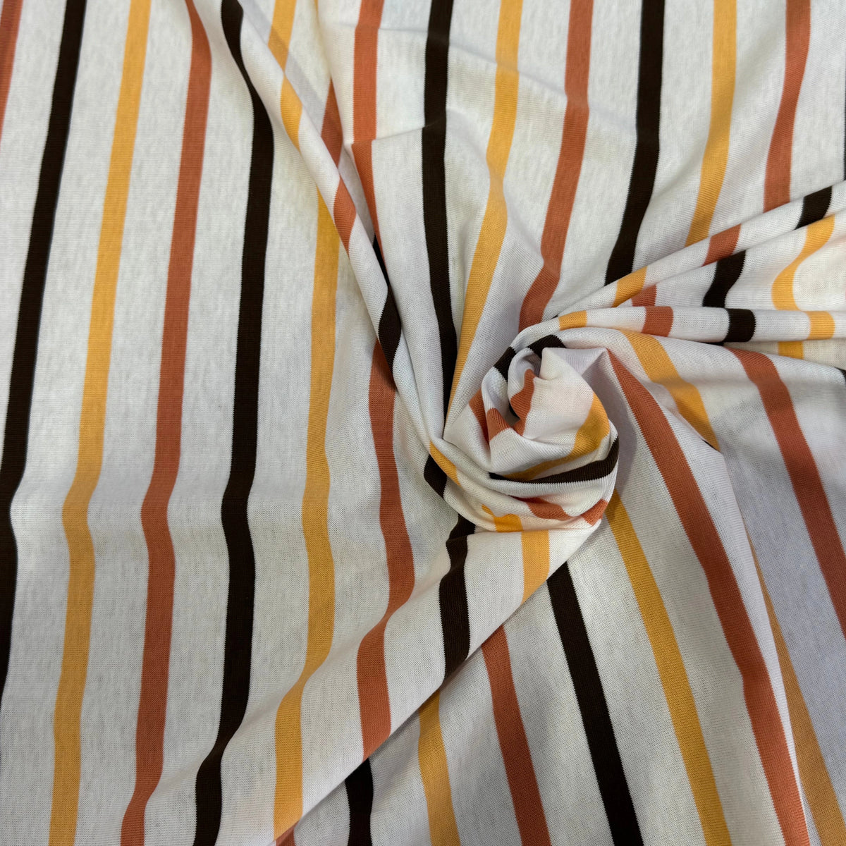 JERSEY DE COTON SUPER DOUX STRETCH RAYURES MULTICOLORES ORANGE JAUNE NOIR FABRICATION RÉGION DE TROYES 🇫🇷 - My Little Coupon
