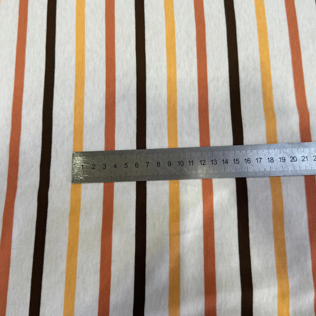 JERSEY DE COTON SUPER DOUX STRETCH RAYURES MULTICOLORES ORANGE JAUNE NOIR FABRICATION RÉGION DE TROYES 🇫🇷 - My Little Coupon