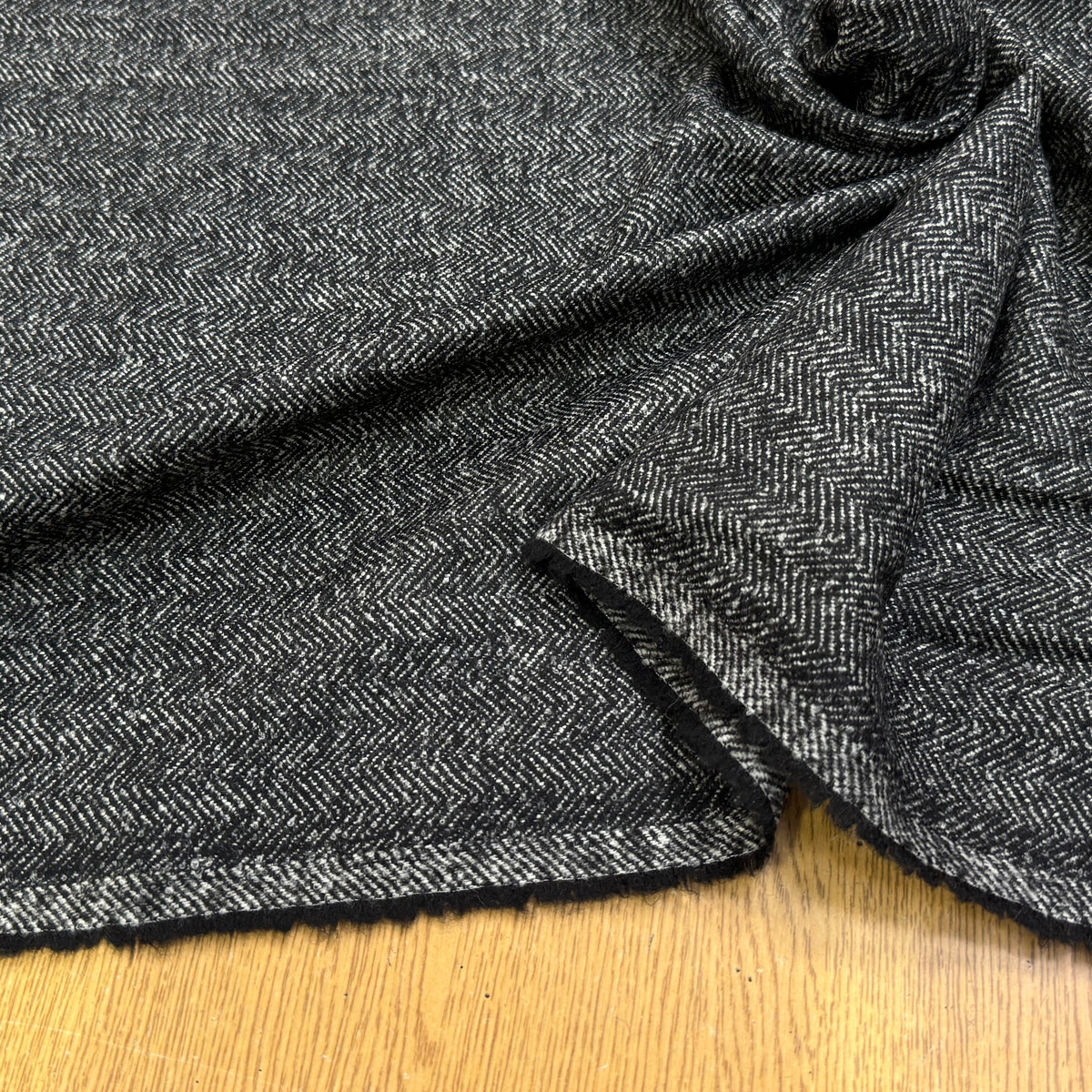 DRAPERIE CHEVRON DE LAINE GRIS CHINÉ TOUCHER DOUX - My Little Coupon