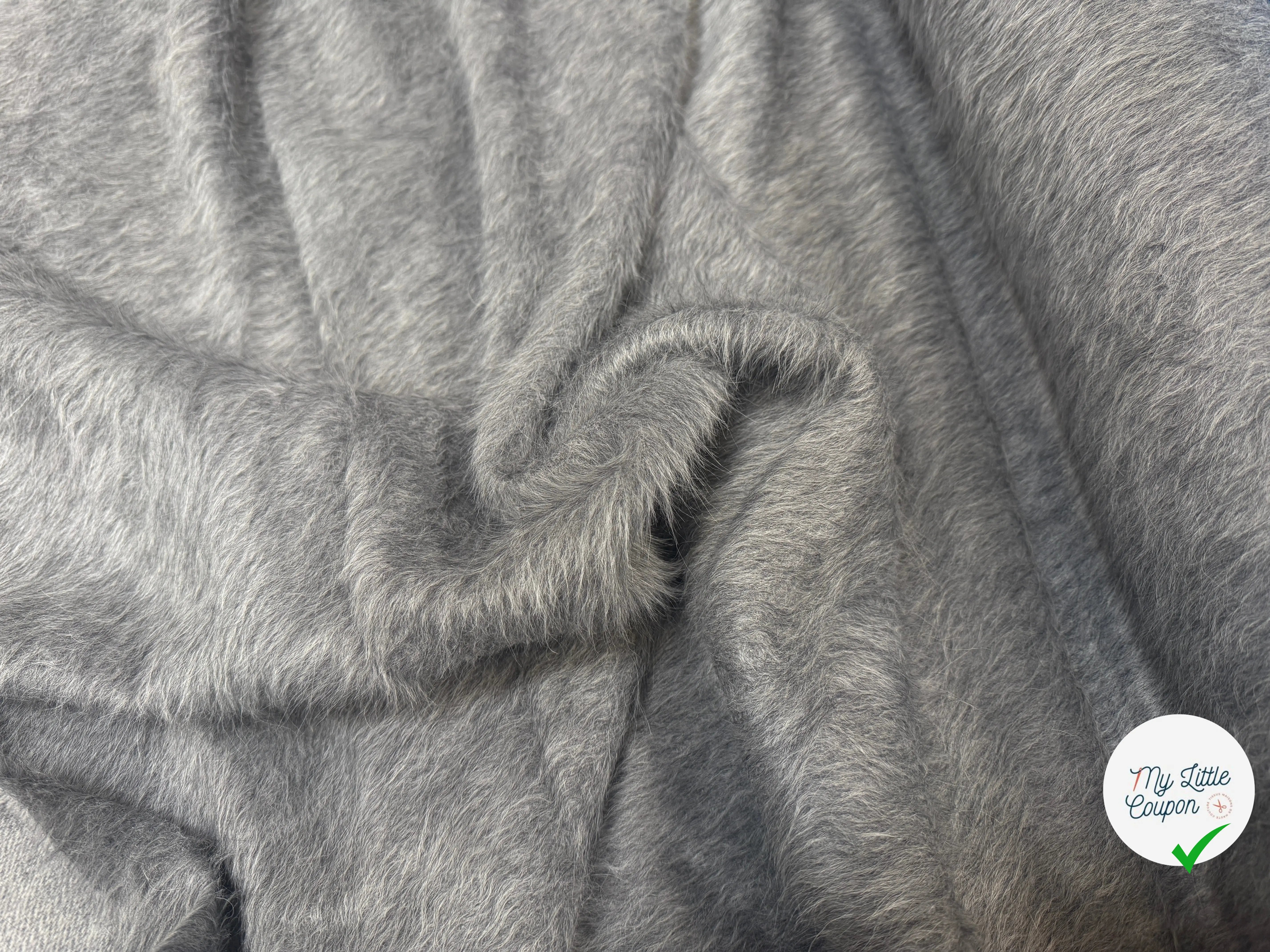 LAINAGE MANTEAU ALPAGA FOURRURE GRIS LUMINEUX - My Little Coupon