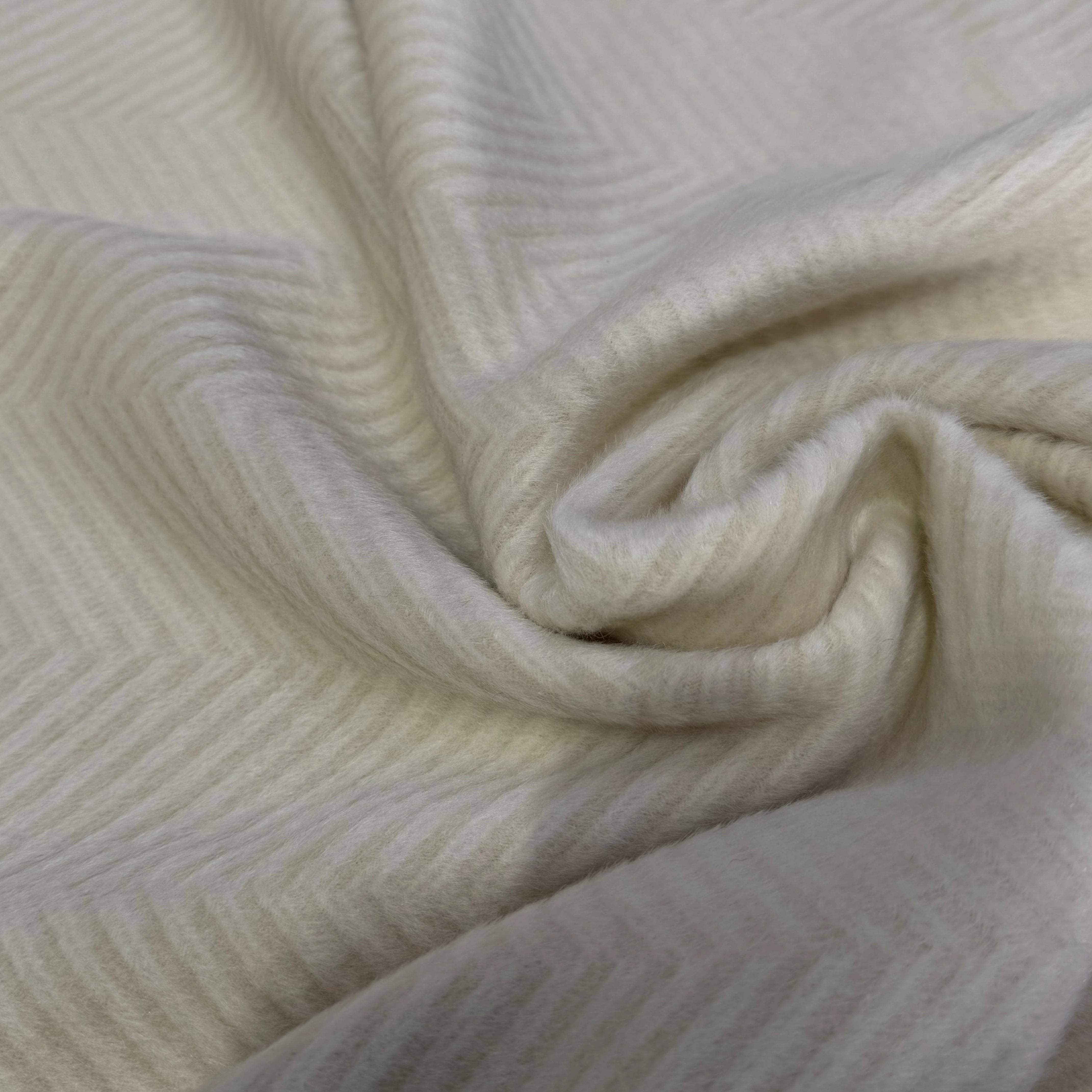 LAINAGE MANTEAU CHEVRON POILS COURT ULTRA DOUX ET BEAU BEIGE - My Little Coupon