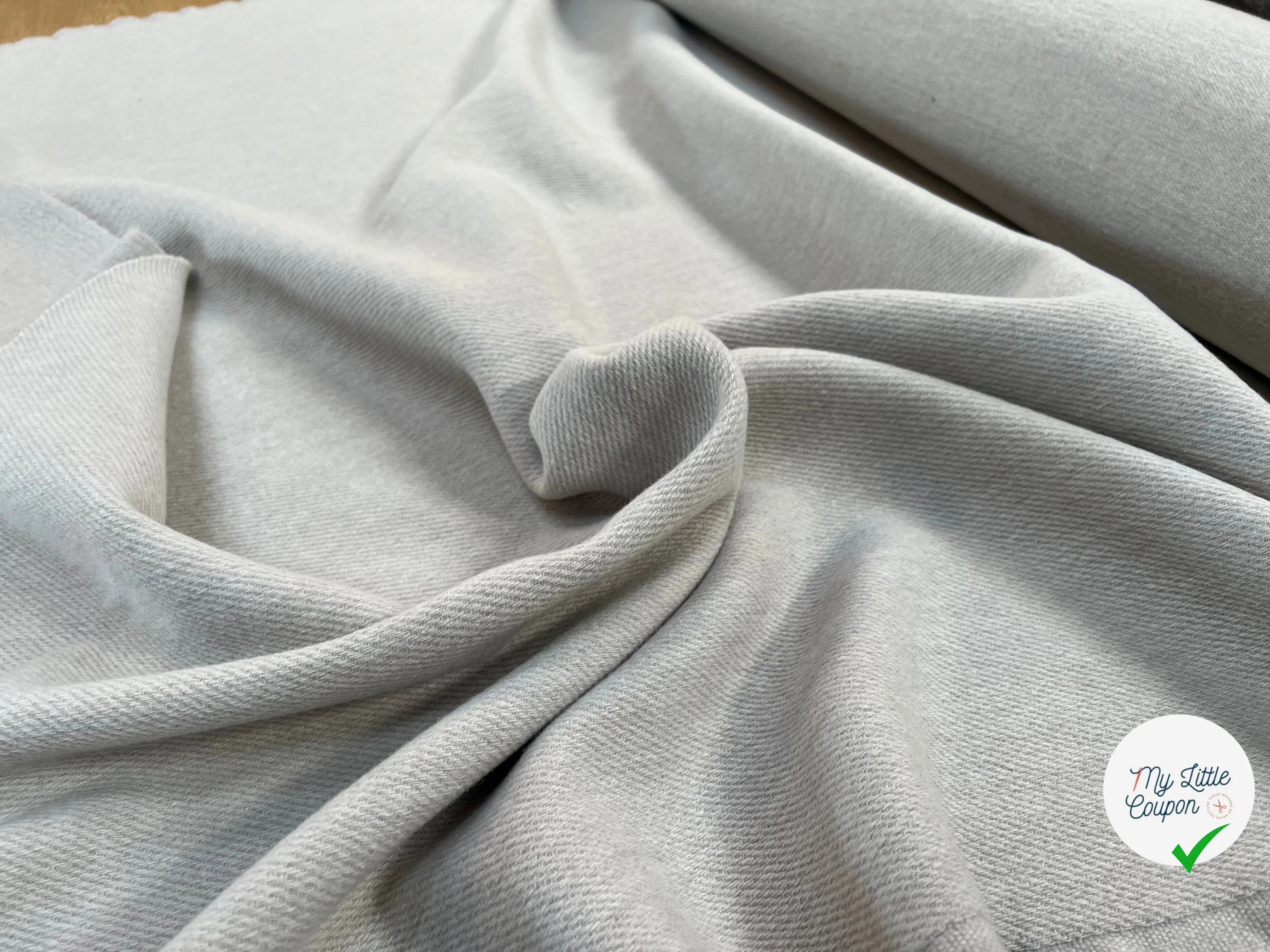LAINAGE MANTEAU GRIS 70% LAINE - My Little Coupon
