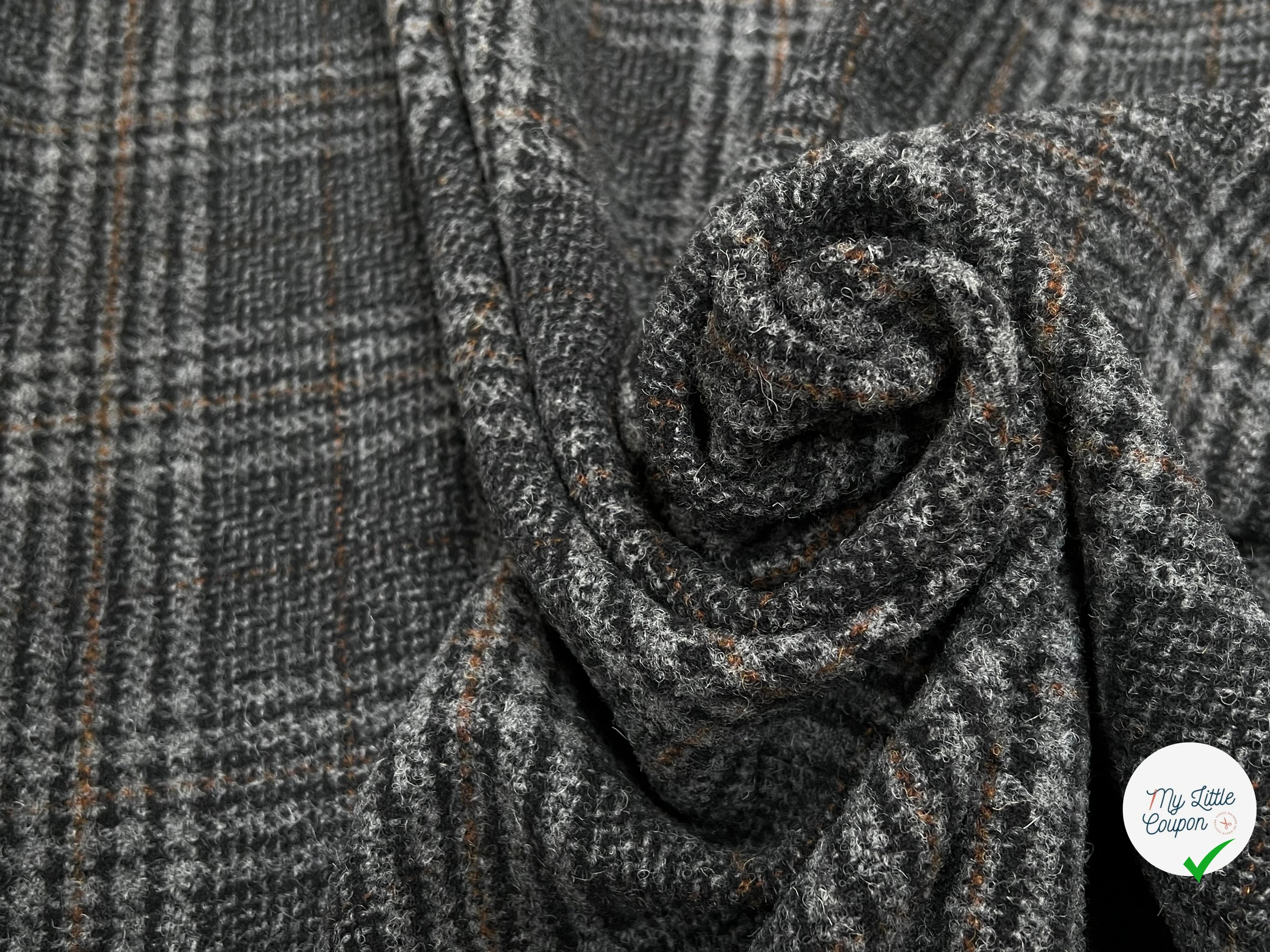 LAINAGE MANTEAU HIGHLAND STYLE GRIS CLAIR ET NOIR - My Little Coupon