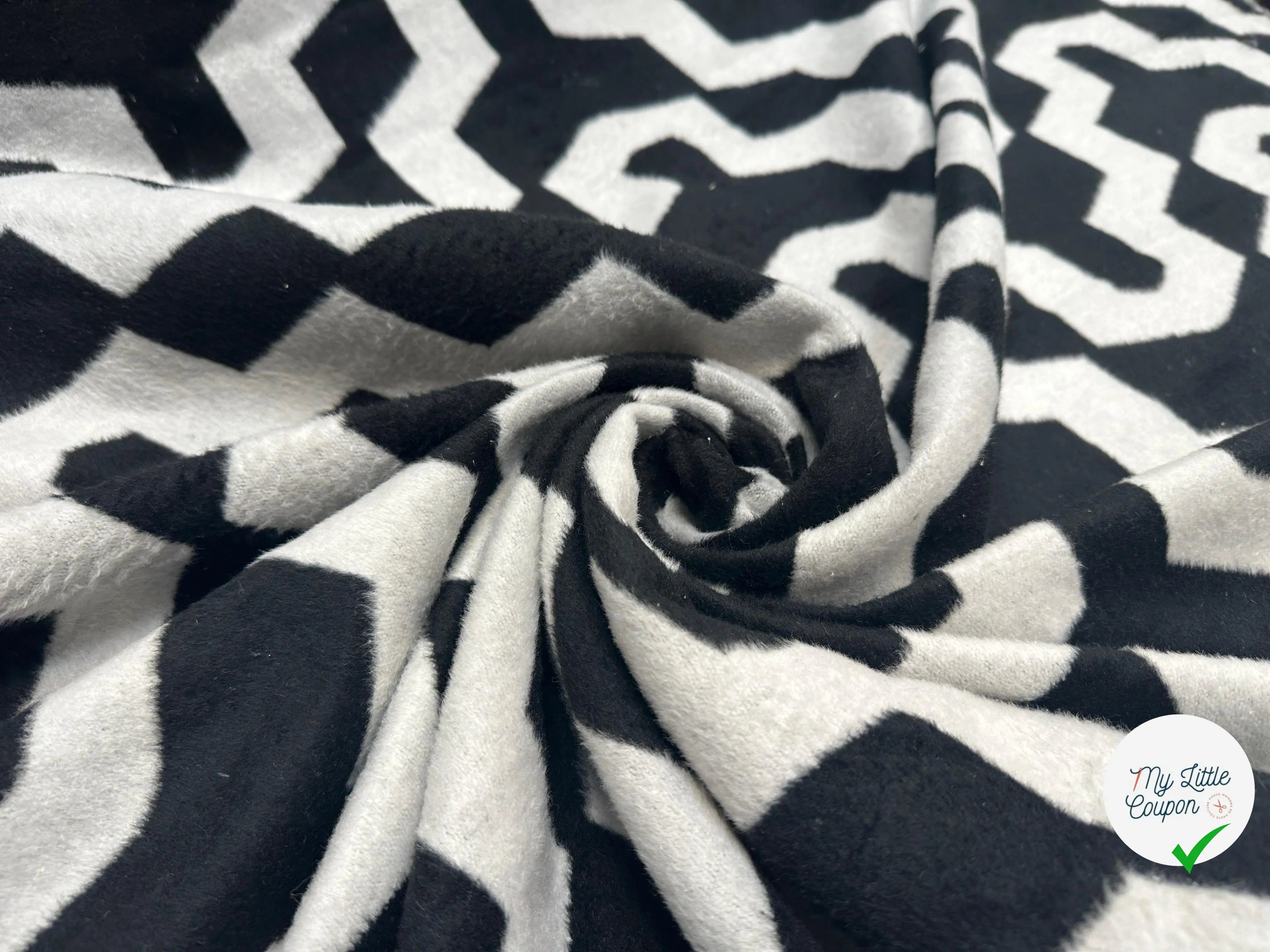 LAINAGE POLYESTER DUVETEUX GRAPHIQUE NOIR - My Little Coupon